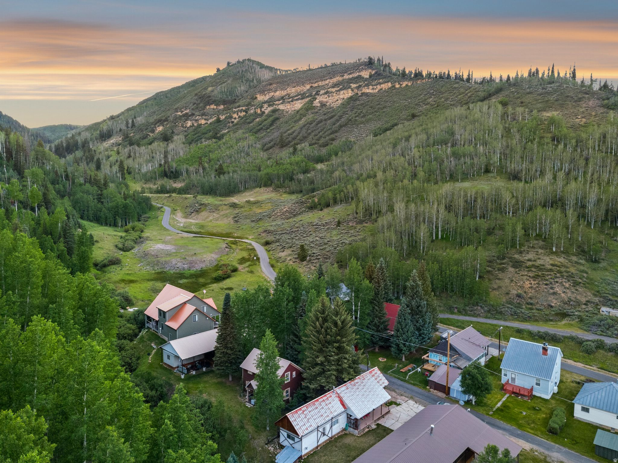 CLEAR CREEK - Residential