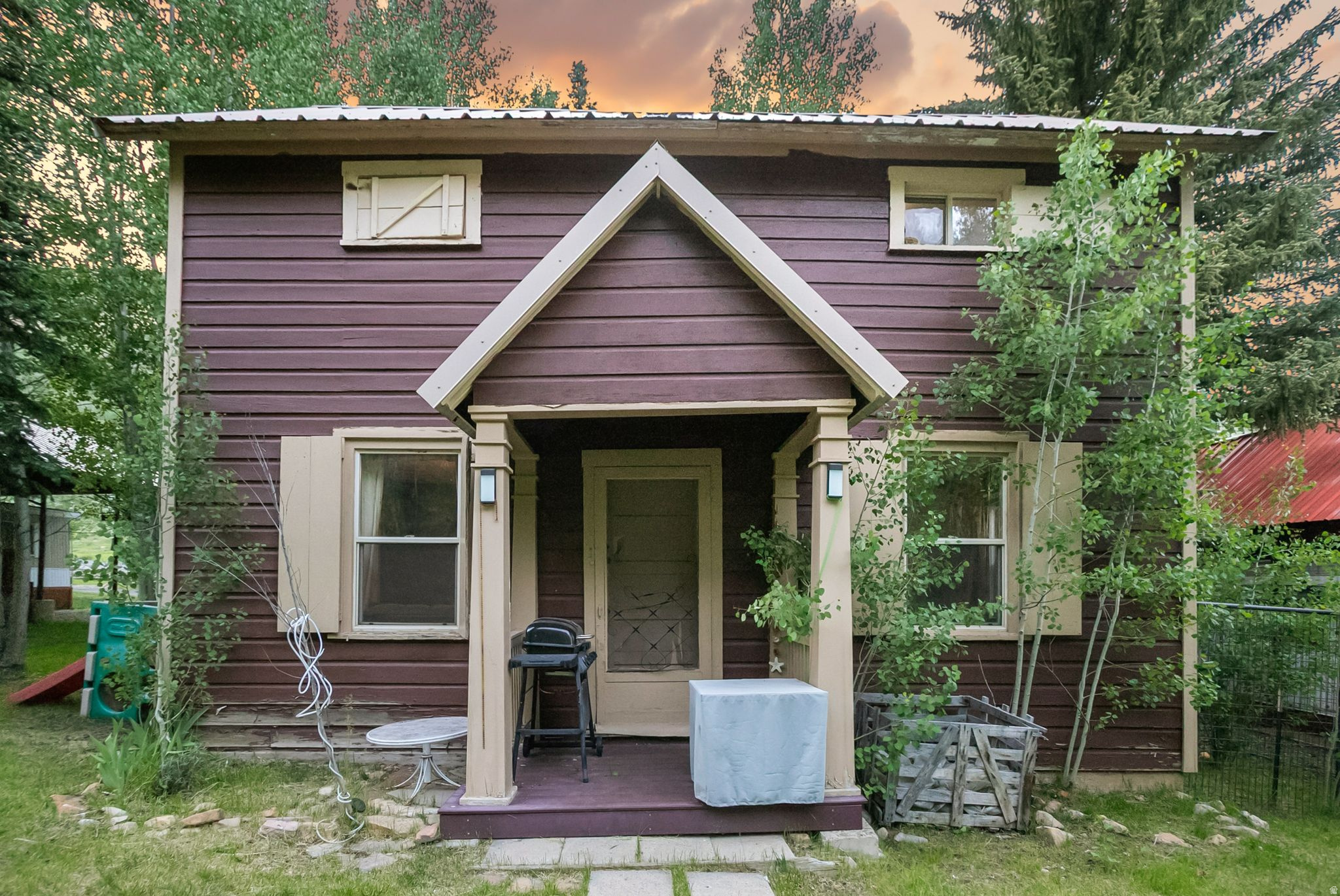 CLEAR CREEK - Residential