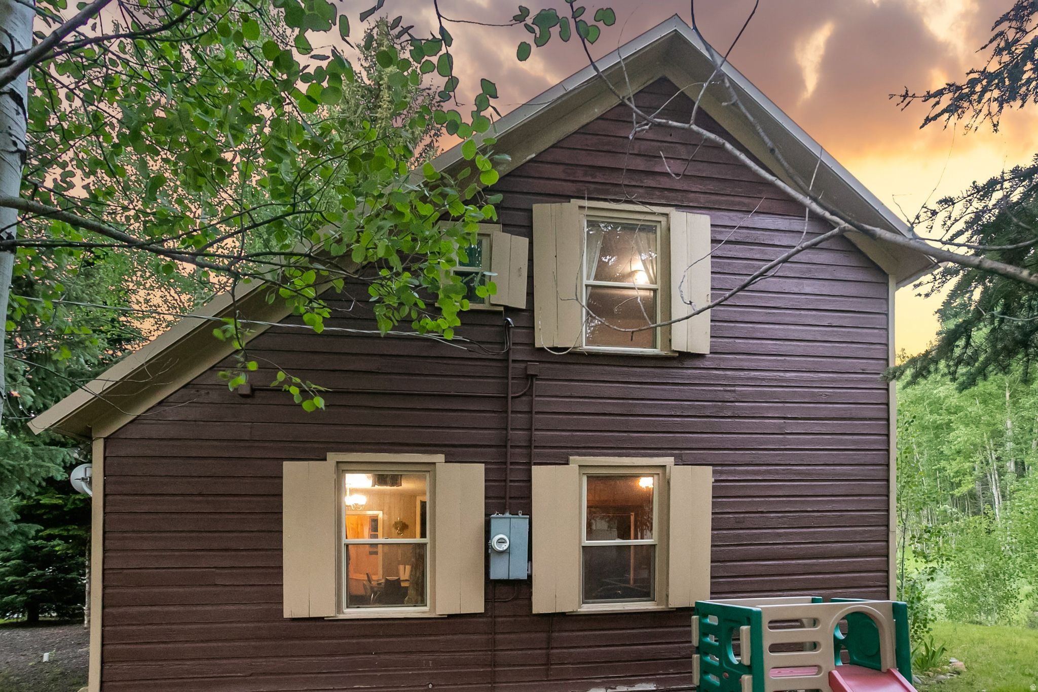 CLEAR CREEK - Residential
