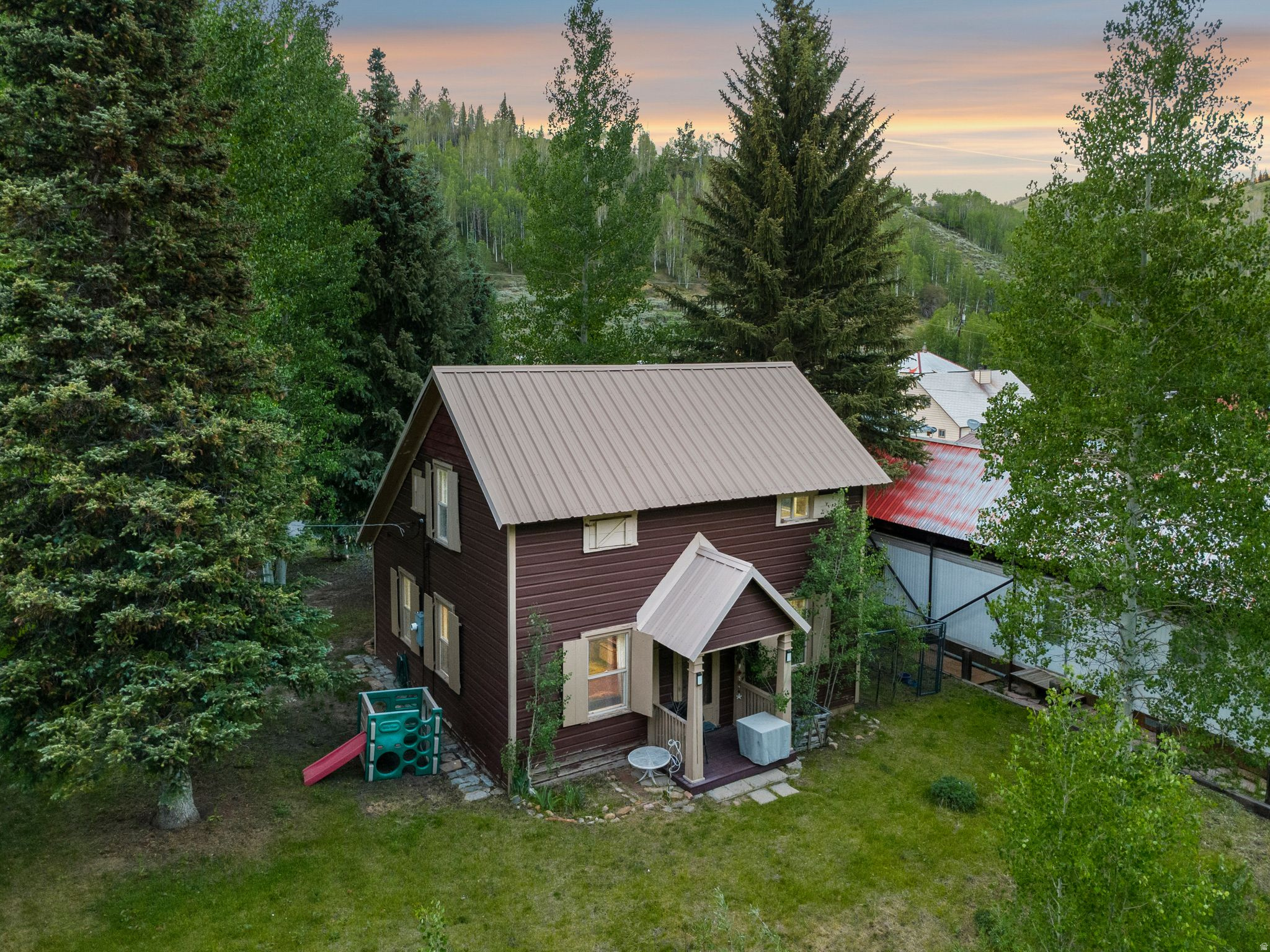 CLEAR CREEK - Residential
