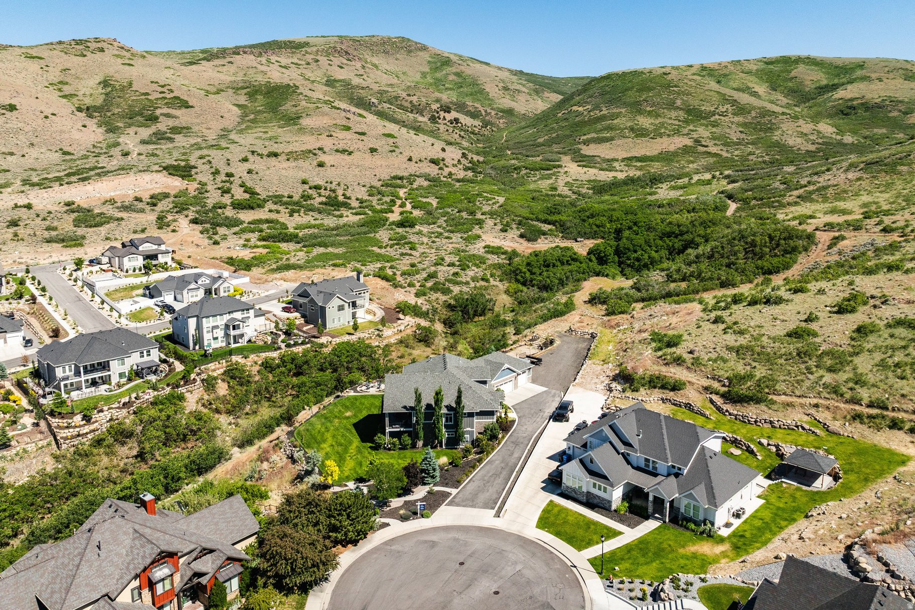 THE COVE @ HERRIMAN SPRINGS - Residential