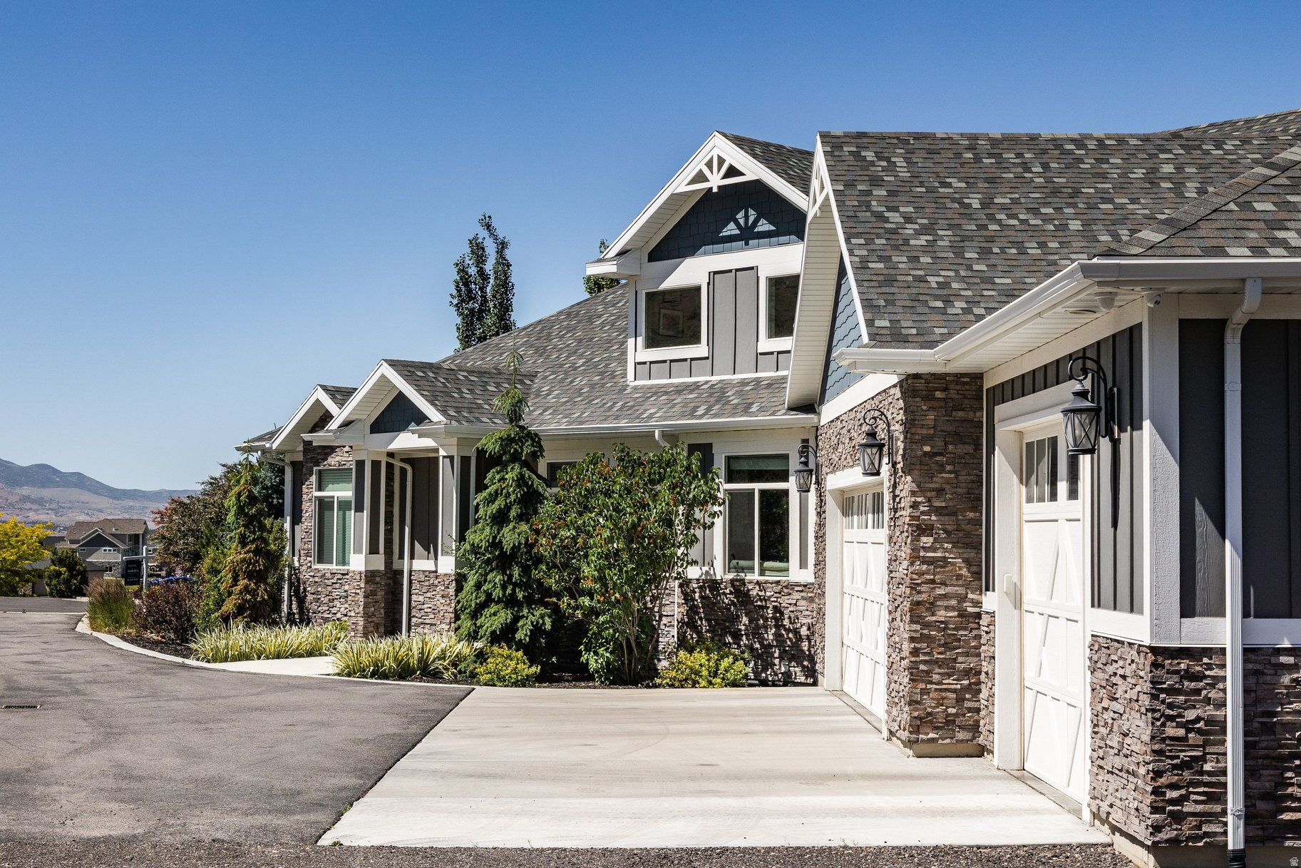 THE COVE @ HERRIMAN SPRINGS - Residential
