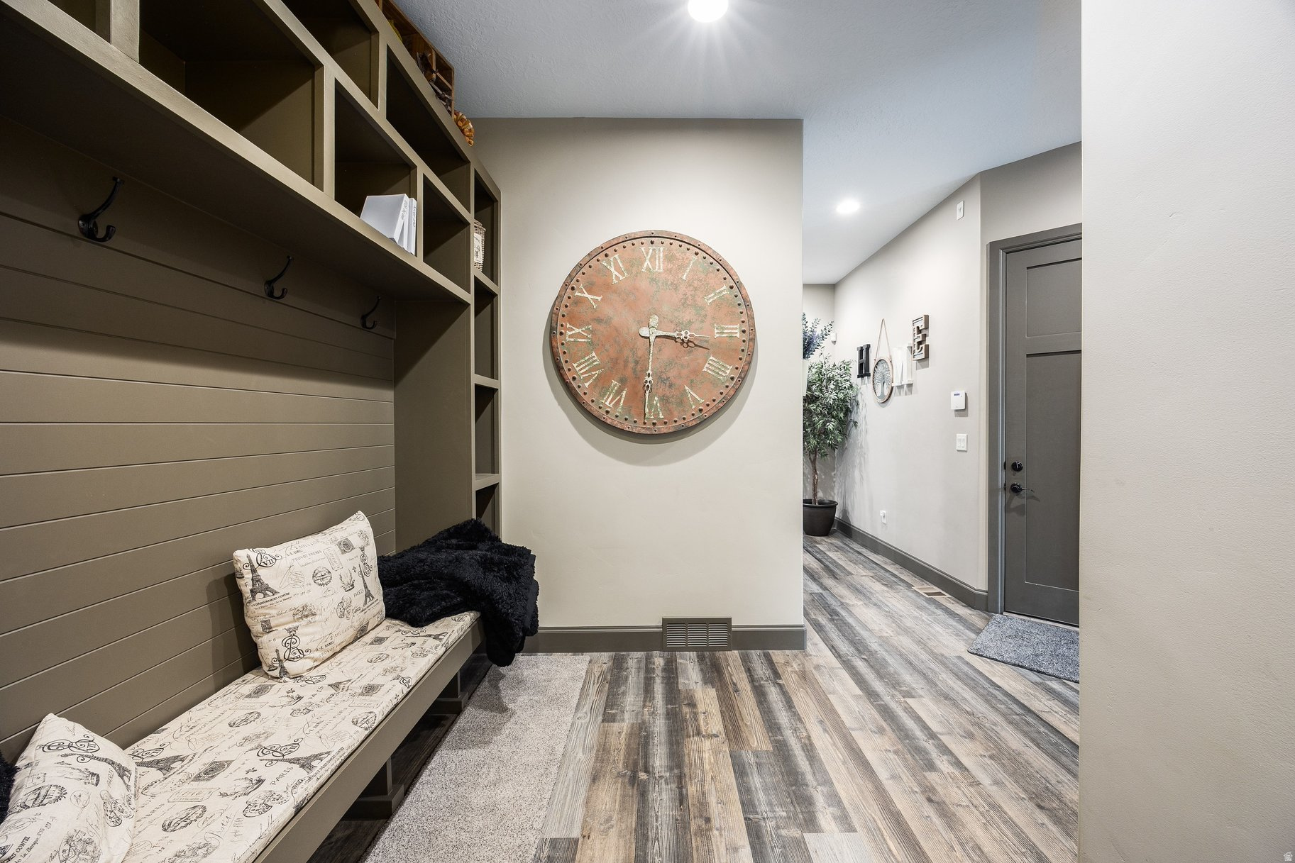THE COVE @ HERRIMAN SPRINGS - Residential