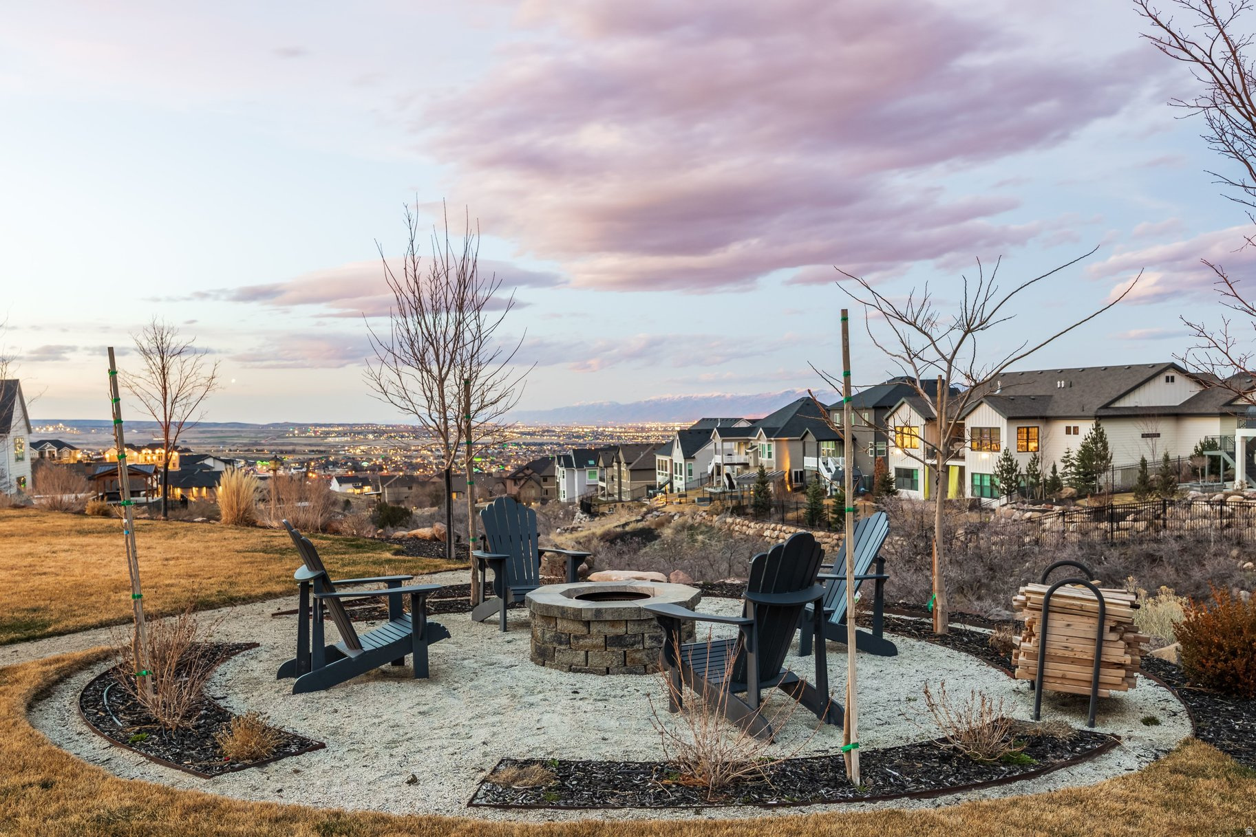 THE COVE @ HERRIMAN SPRINGS - Residential