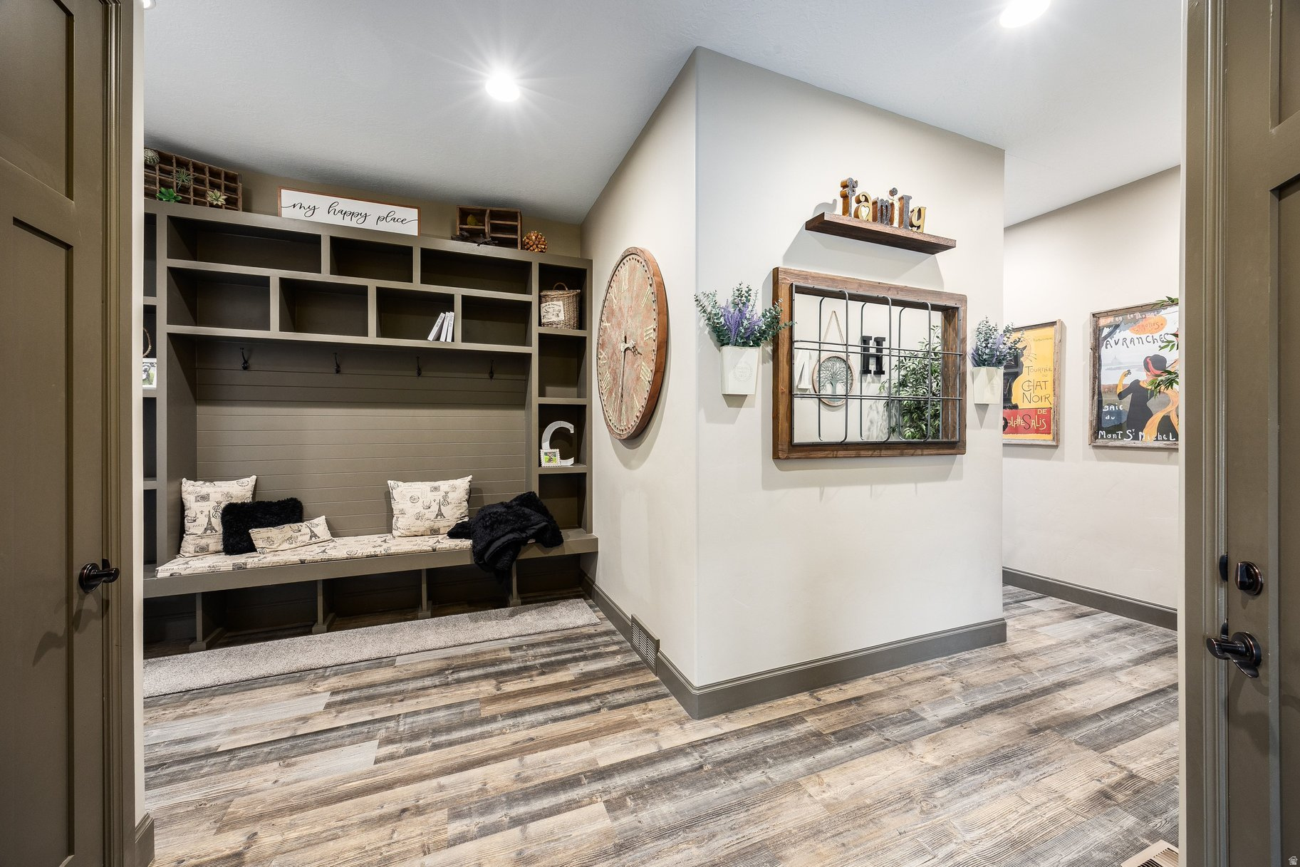 THE COVE @ HERRIMAN SPRINGS - Residential