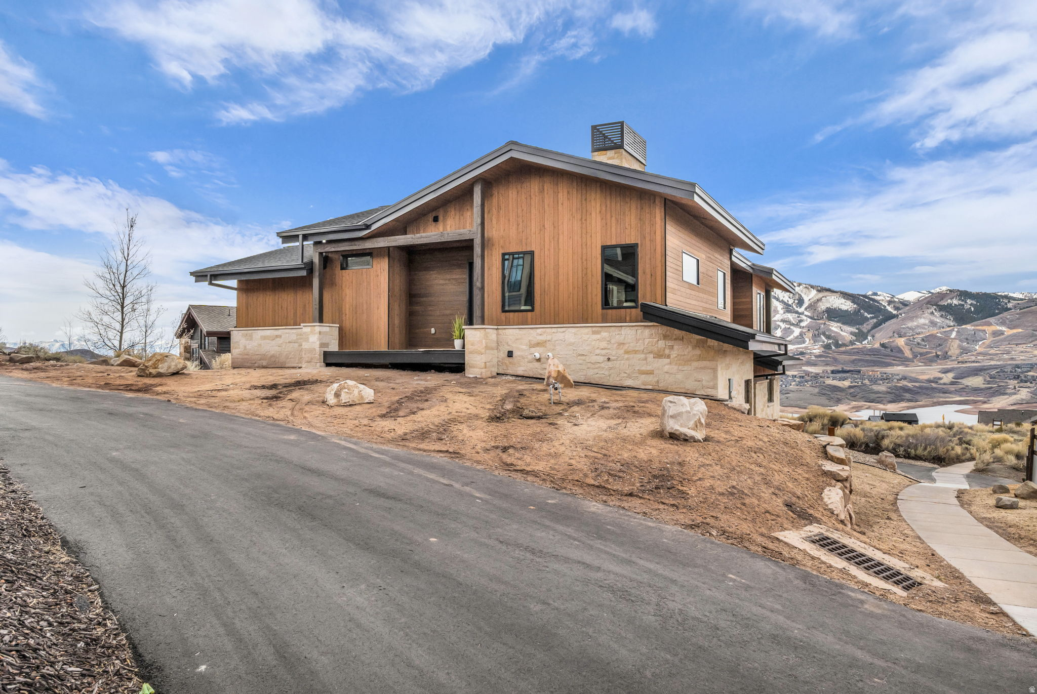 HIDEOUT CANYON PHASE 1 - Residential