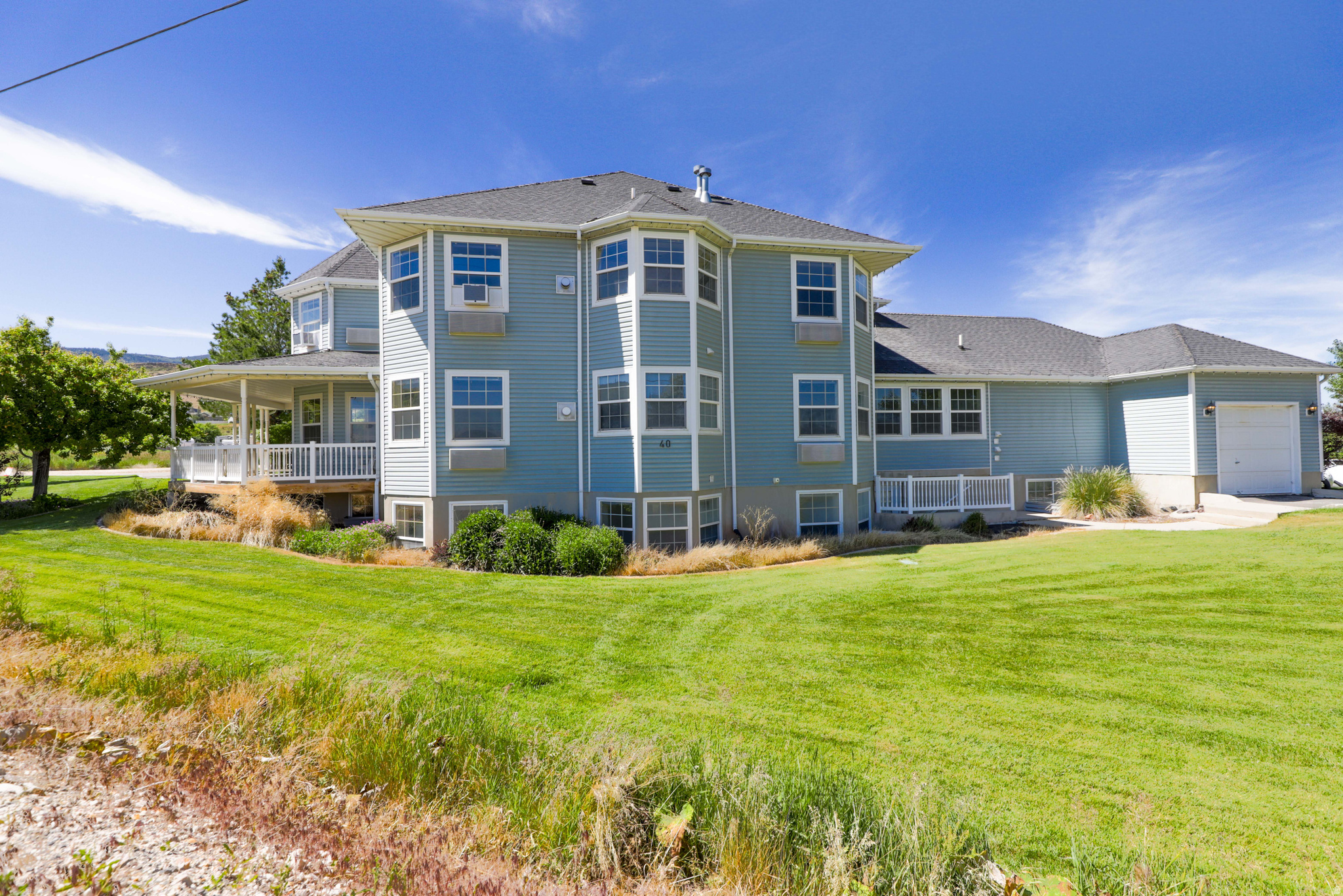 FOOTHILL ESTATE - Residential