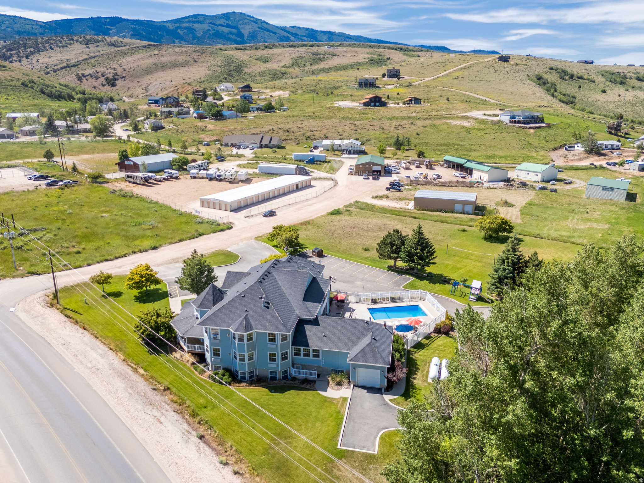 FOOTHILL ESTATE - Residential