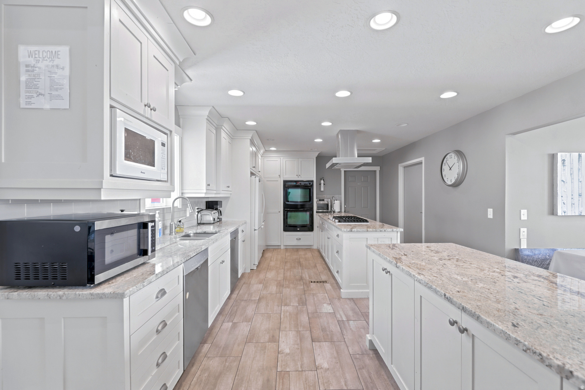 FOOTHILL ESTATE - Residential
