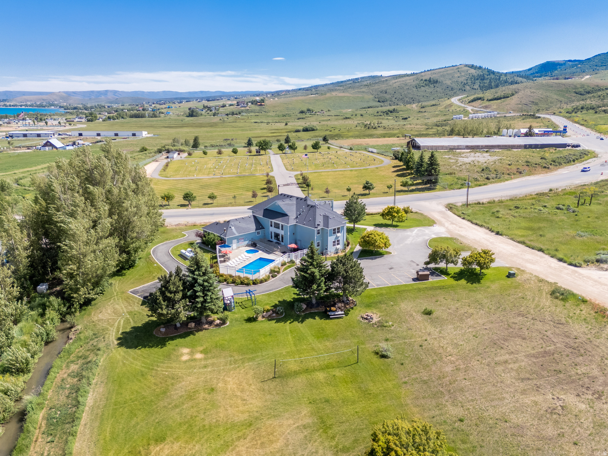 FOOTHILL ESTATE - Residential