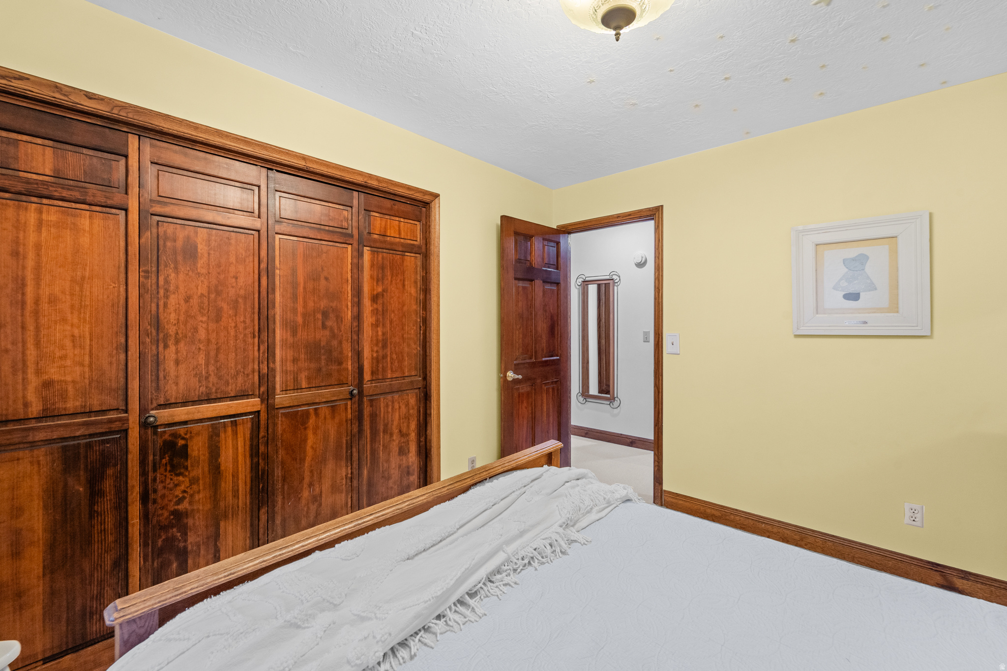 HIDDEN OAKS - Residential