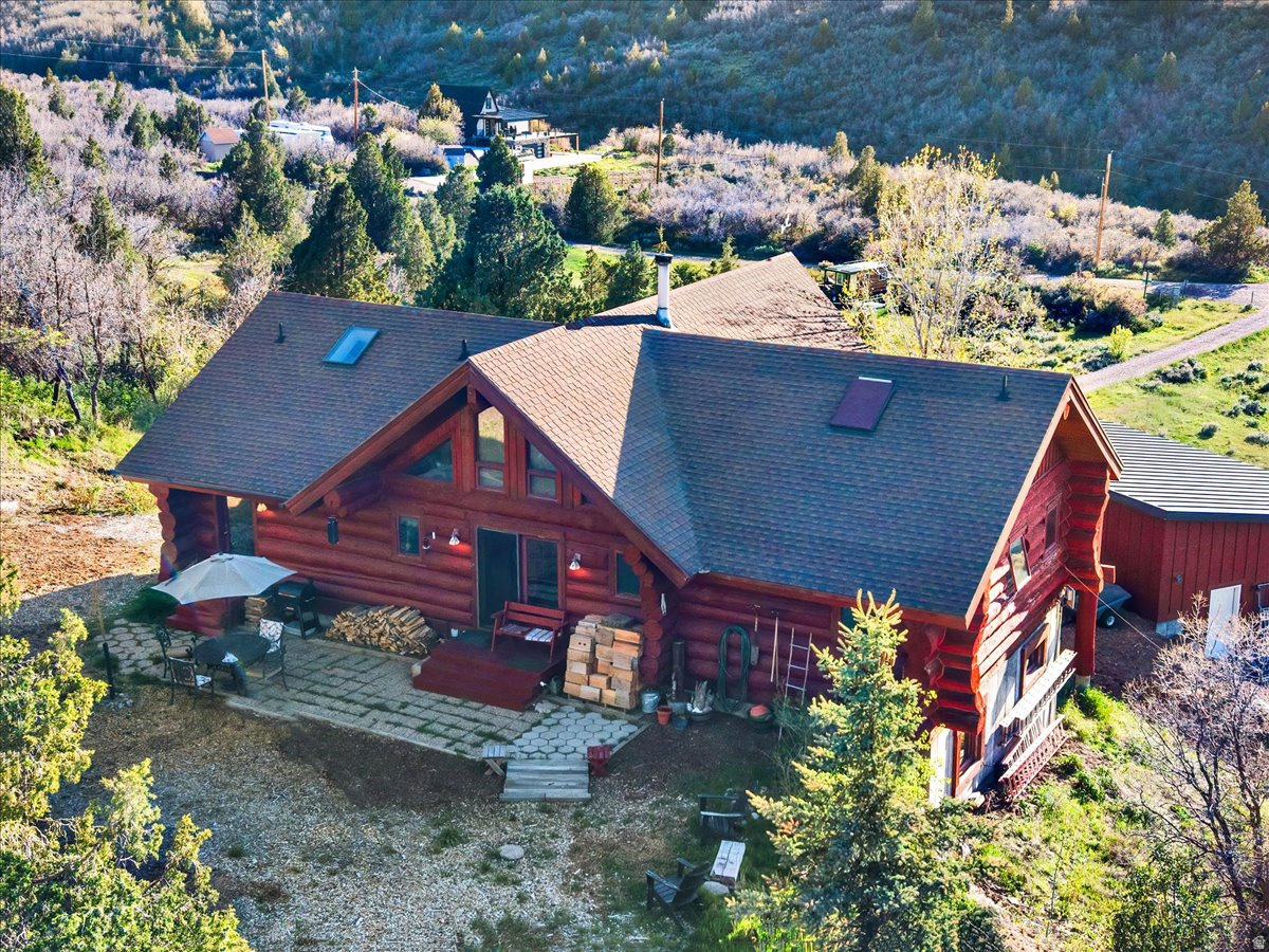 WOODLAND ESTATES - Residential