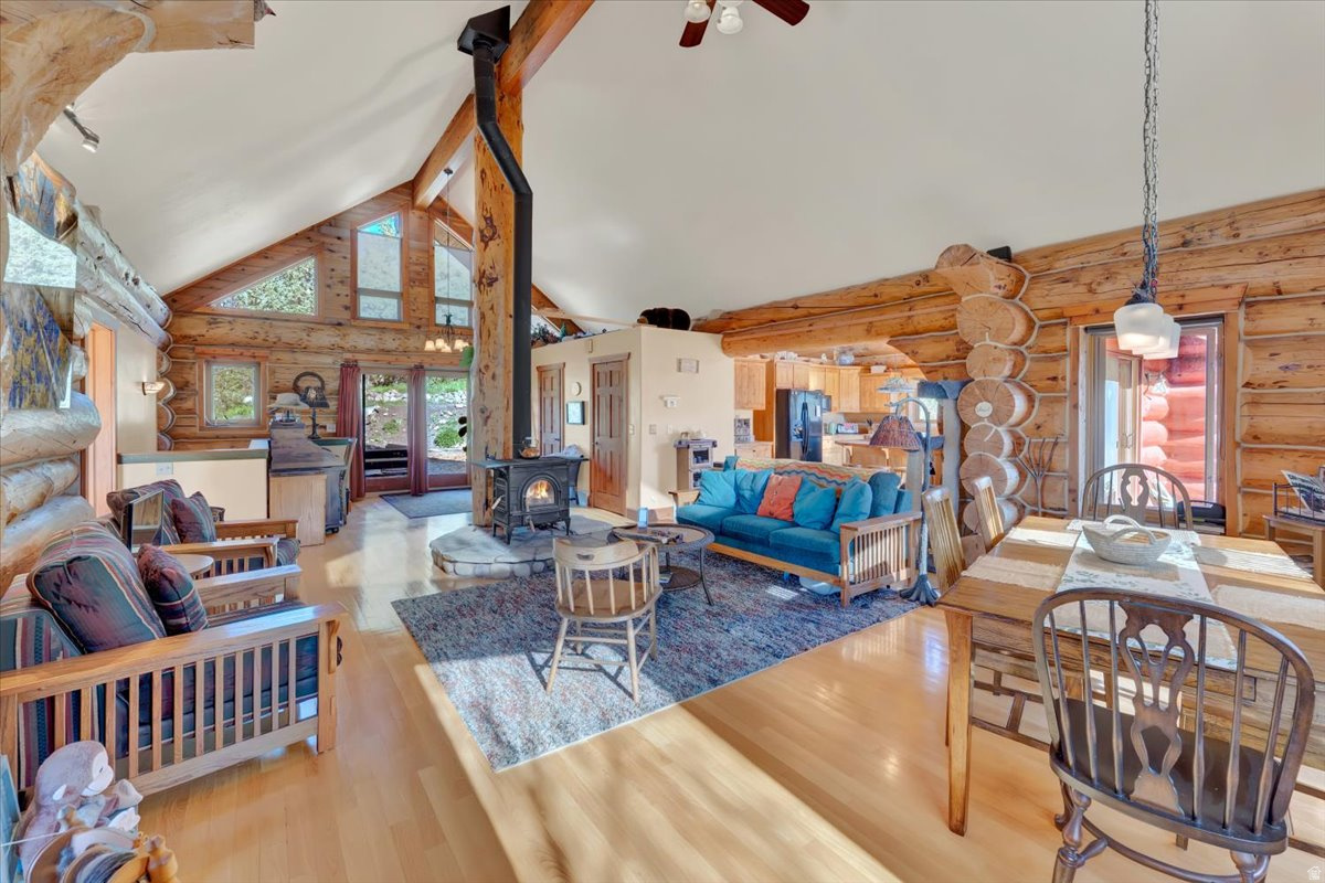 WOODLAND ESTATES - Residential