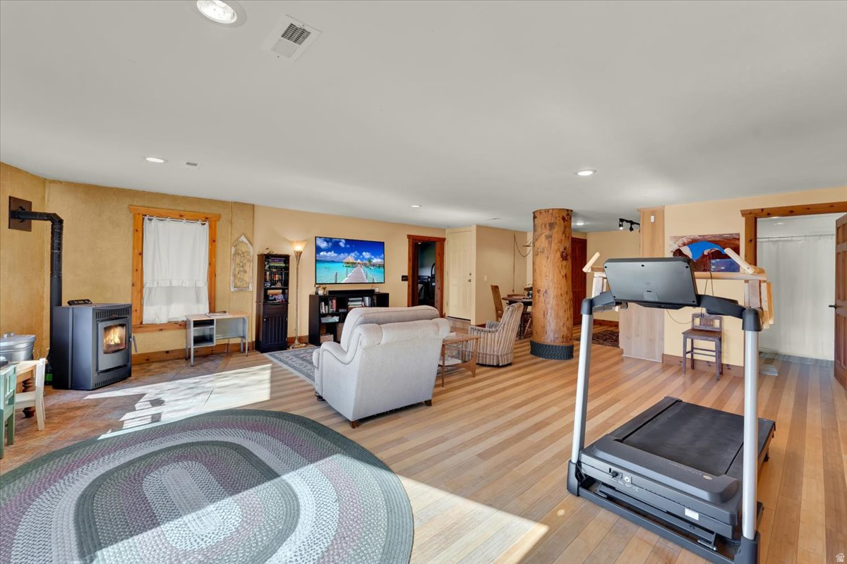 WOODLAND ESTATES - Residential