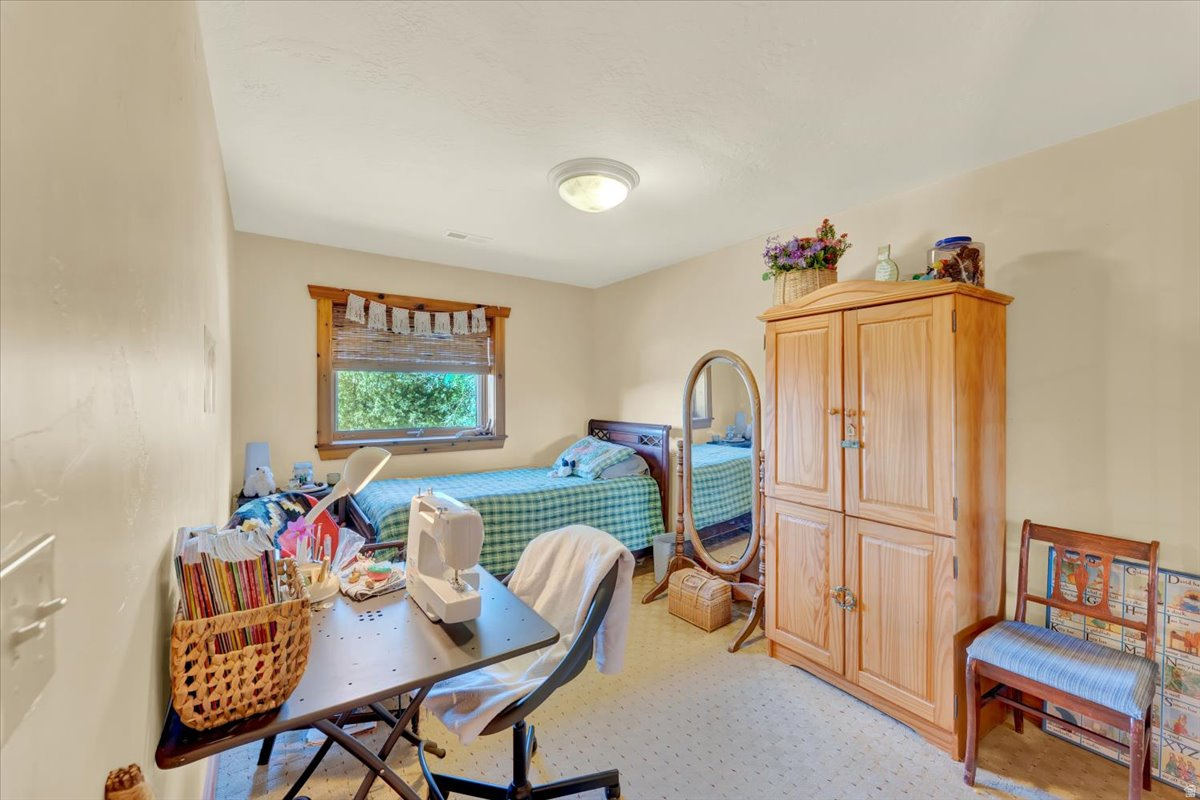WOODLAND ESTATES - Residential