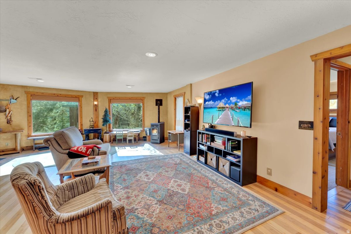 WOODLAND ESTATES - Residential
