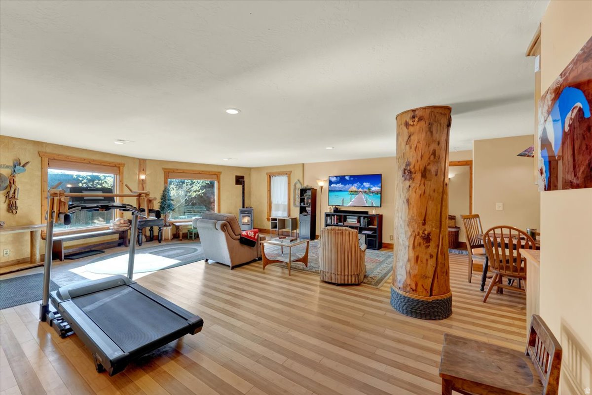 WOODLAND ESTATES - Residential
