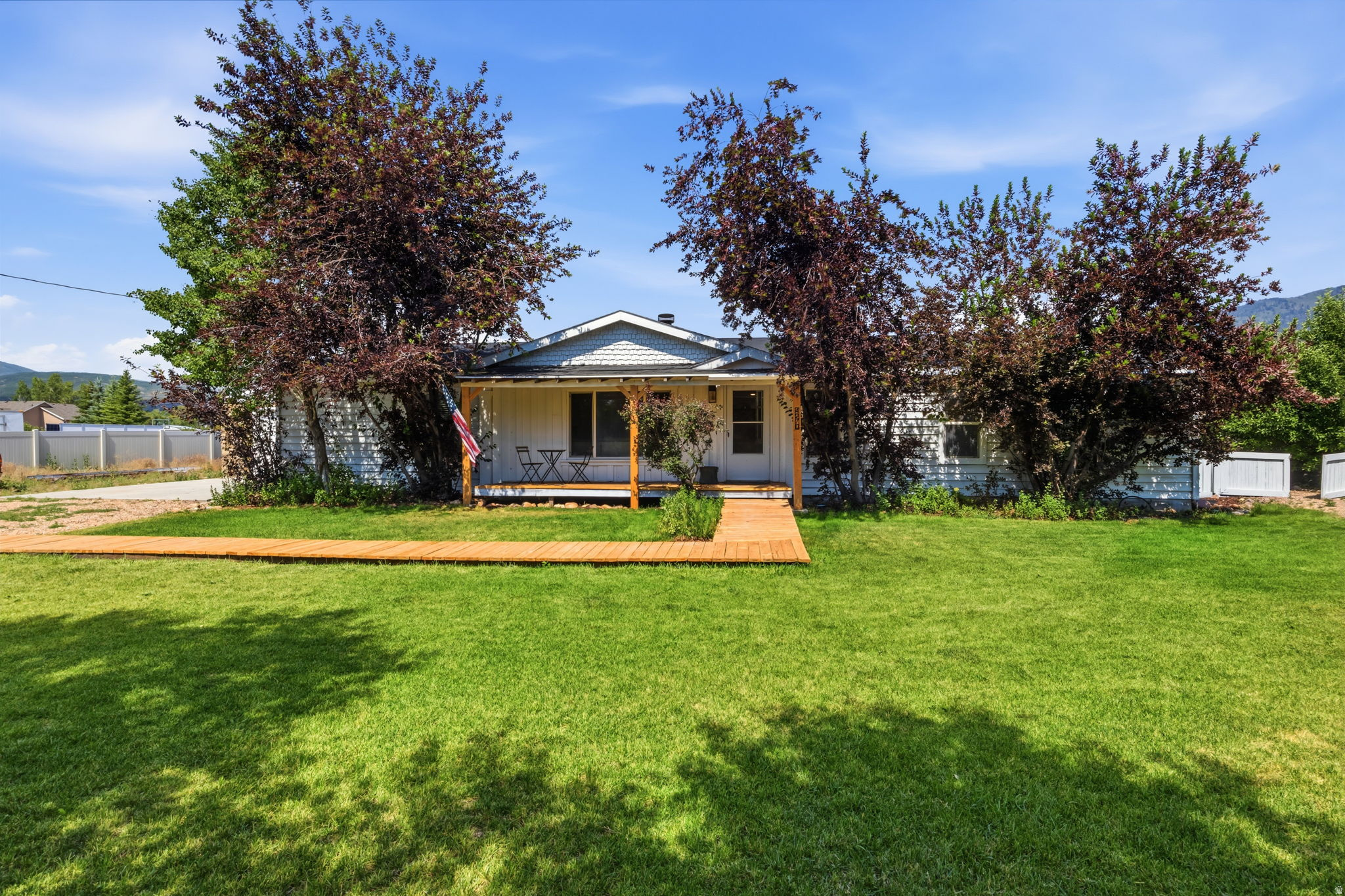 RIVER VIEW WEST - Residential