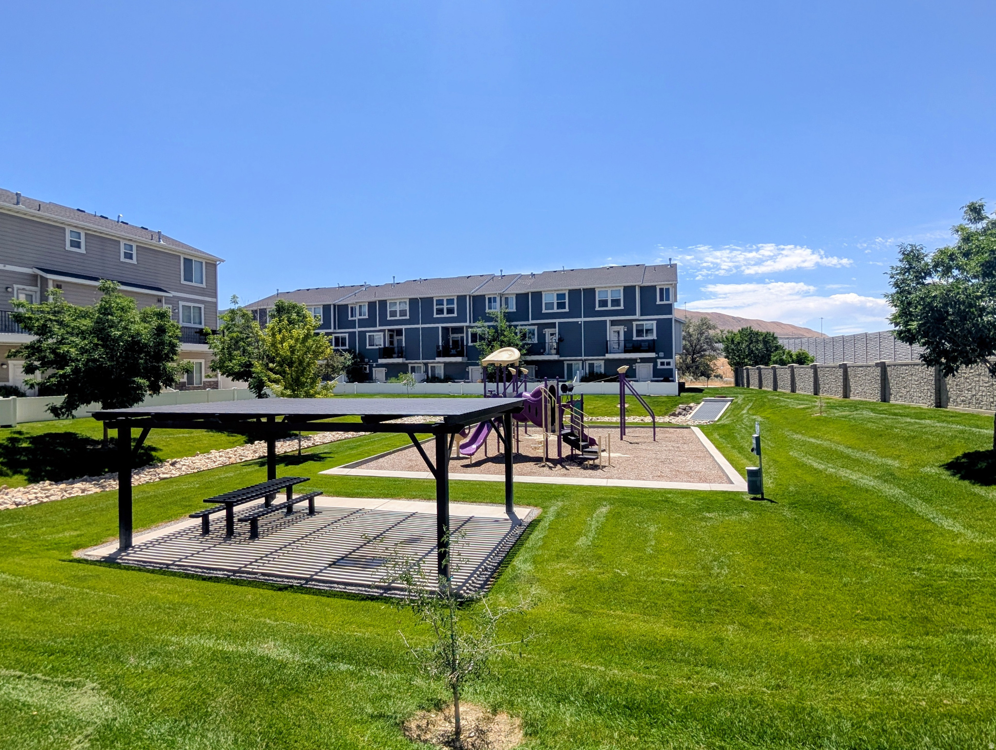 DRAPER CREEKSIDE - Residential