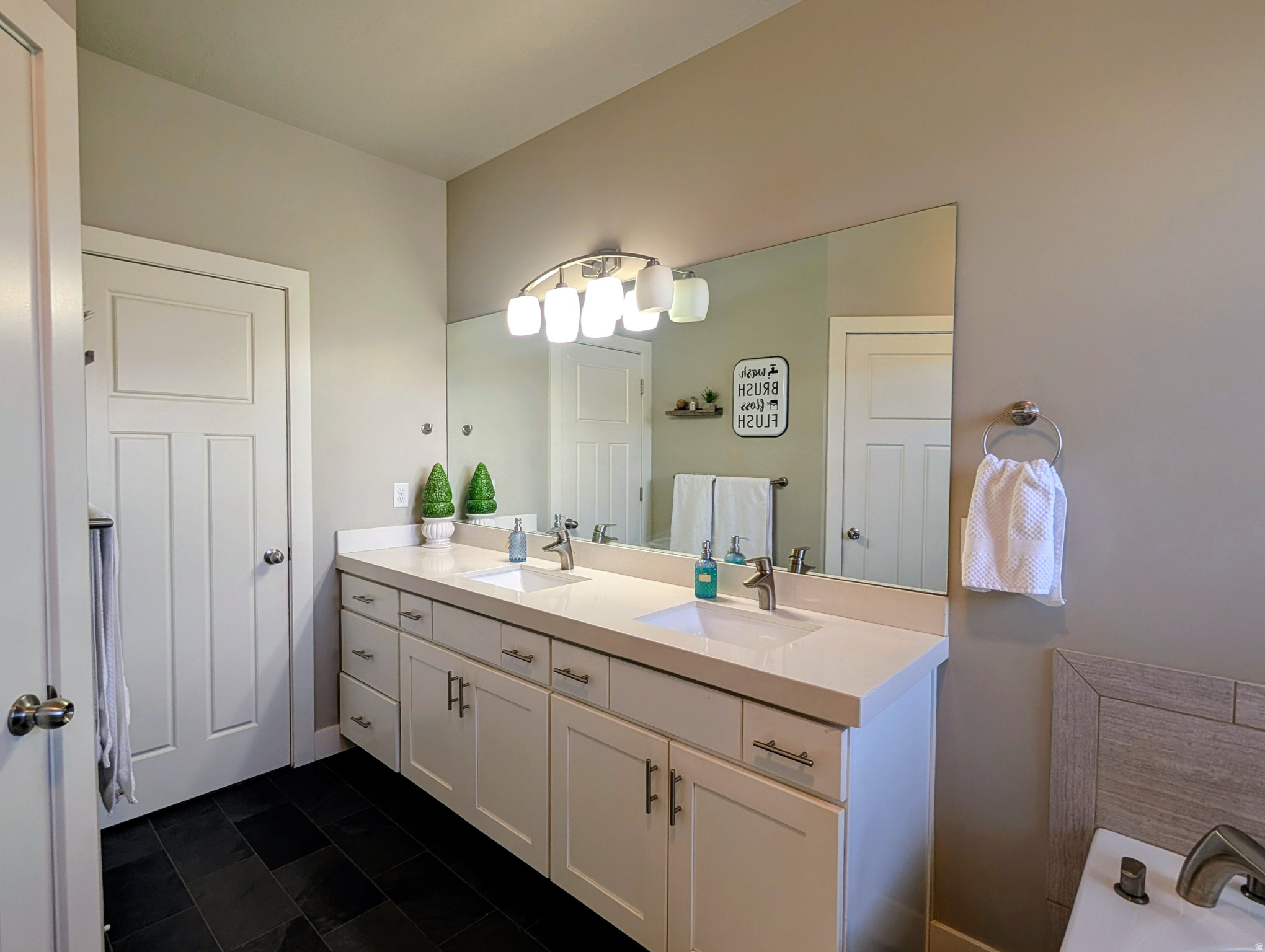 DRAPER CREEKSIDE - Residential