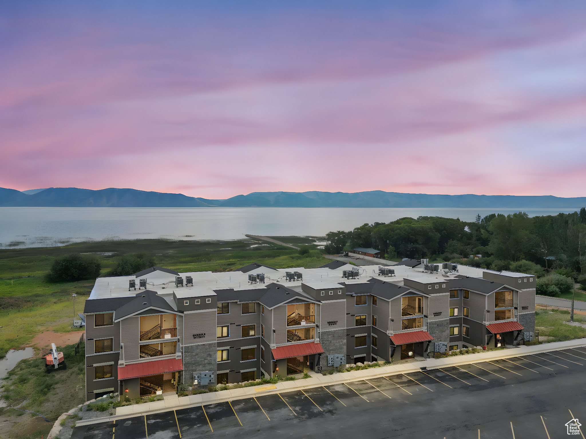 LAKE RESIDENCES AT BEAR LAKE PH 8 - Residential
