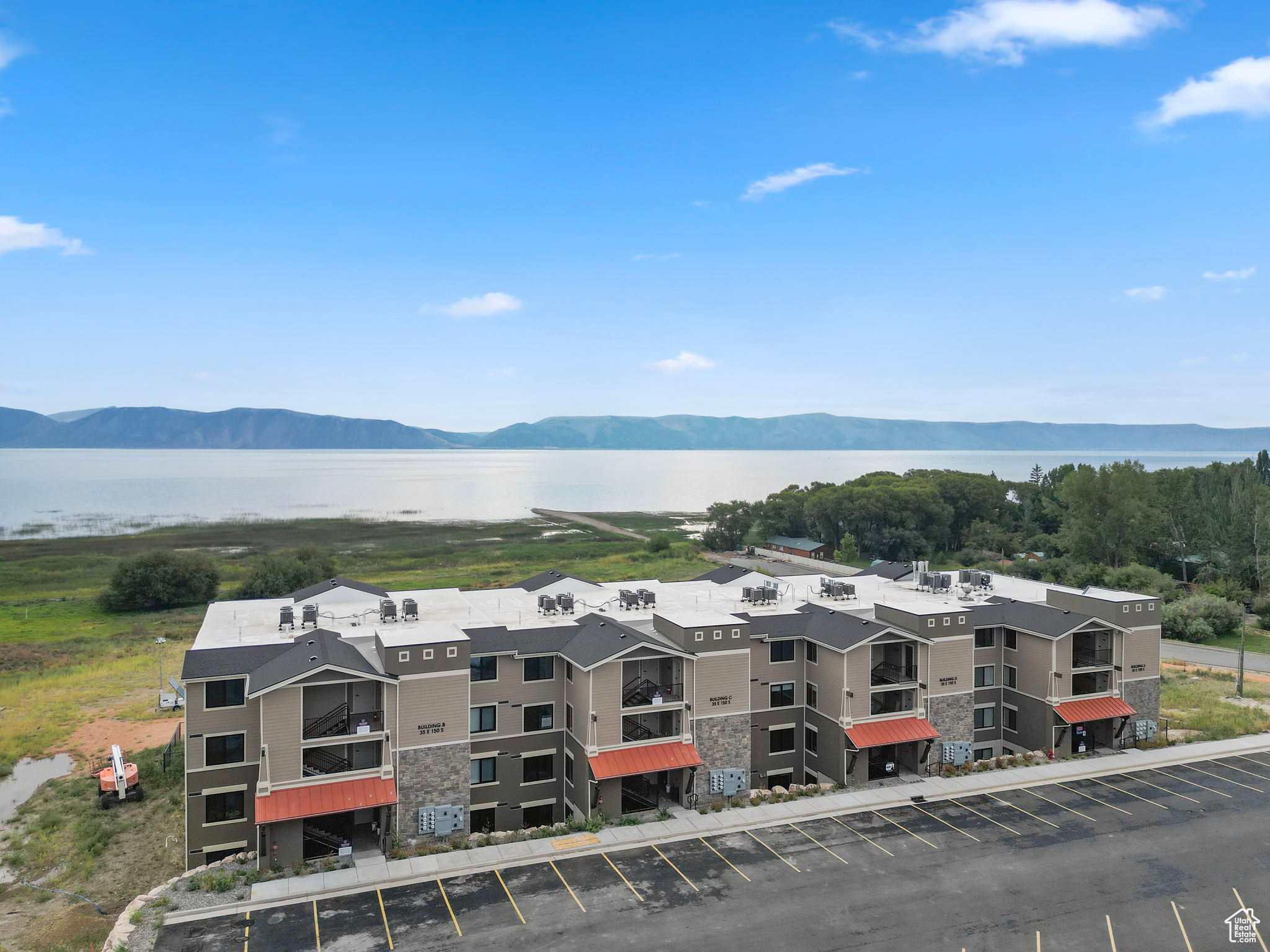 LAKE RESIDENCES AT BEAR LAKE PH 8 - Residential