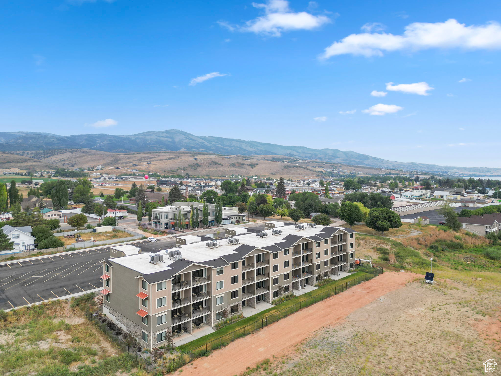 LAKE RESIDENCES AT BEAR LAKE PH 8 - Residential