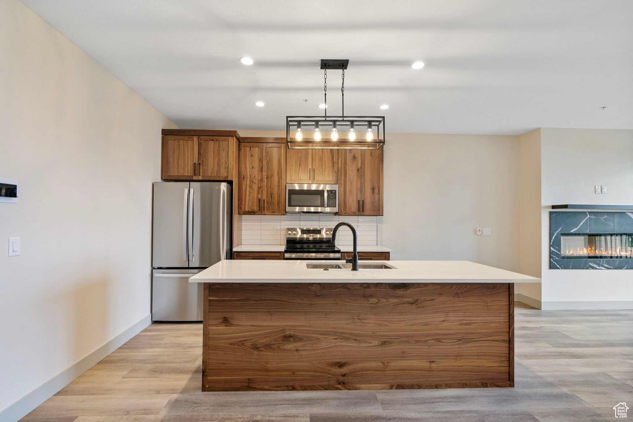 LAKE RESIDENCES AT BEAR LAKE PH 8 - Residential