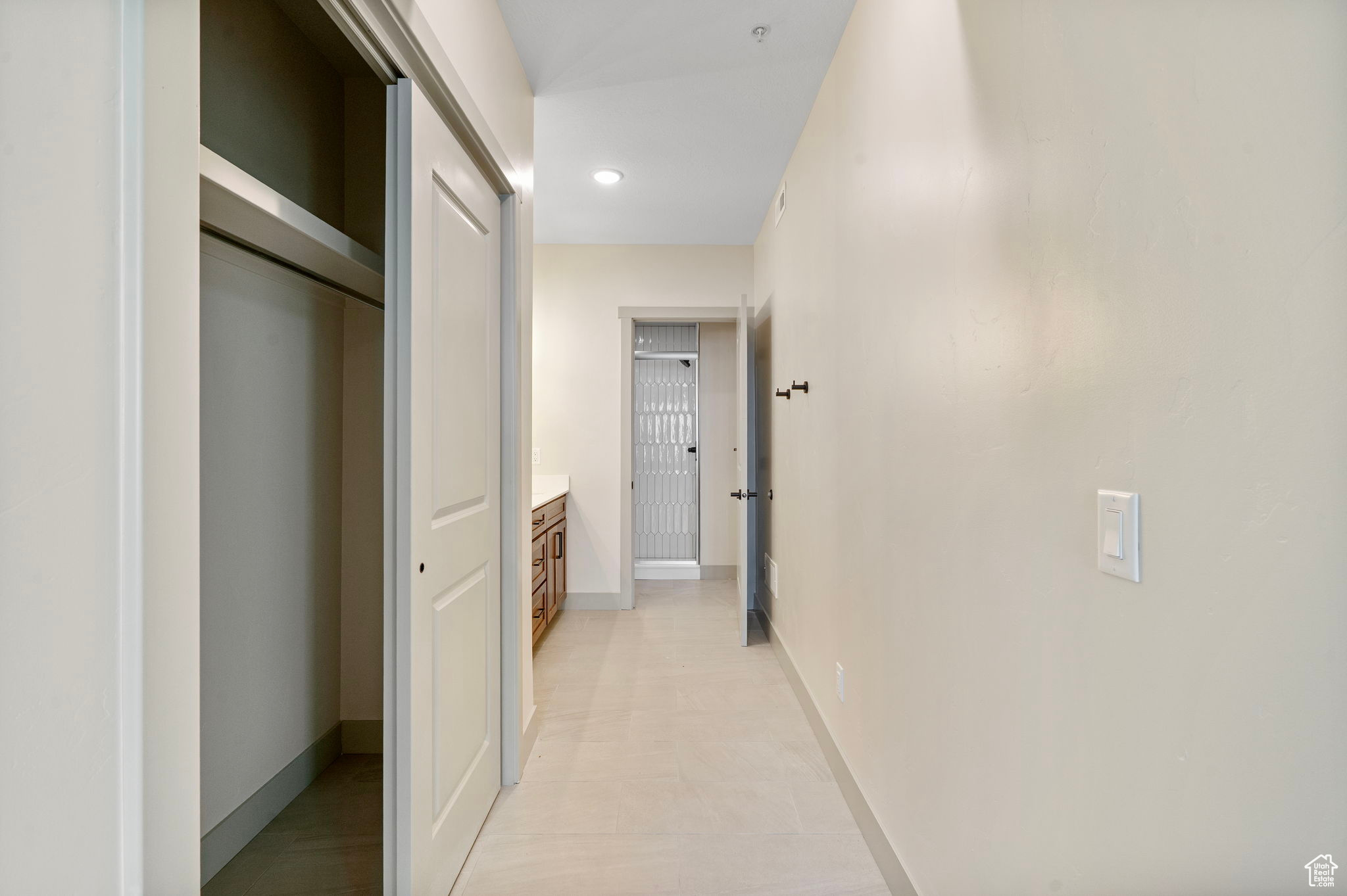 LAKE RESIDENCES AT BEAR LAKE PH 8 - Residential