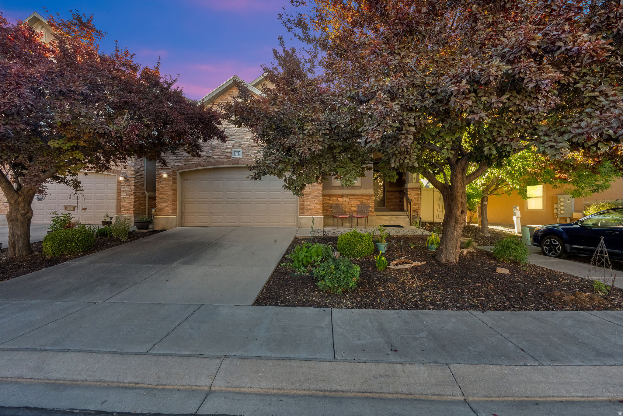 ROSE CREEK CROSSING TOWNHOMES - Residential