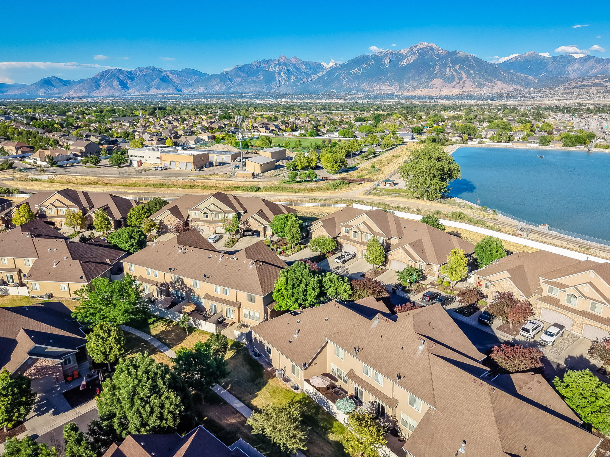 ROSE CREEK CROSSING TOWNHOMES - Residential