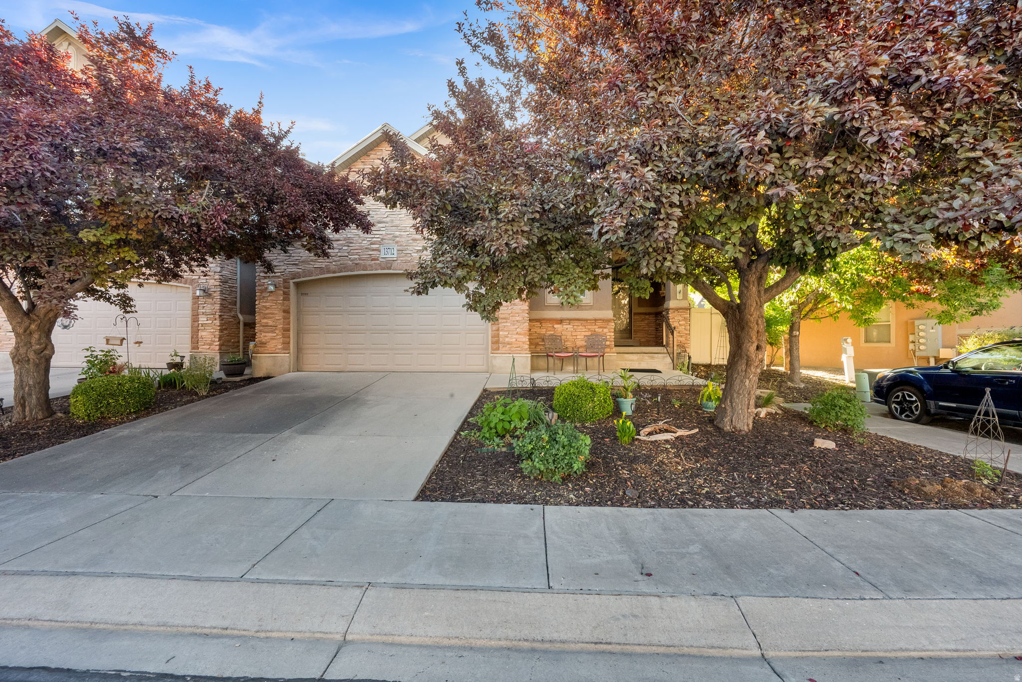 ROSE CREEK CROSSING TOWNHOMES - Residential