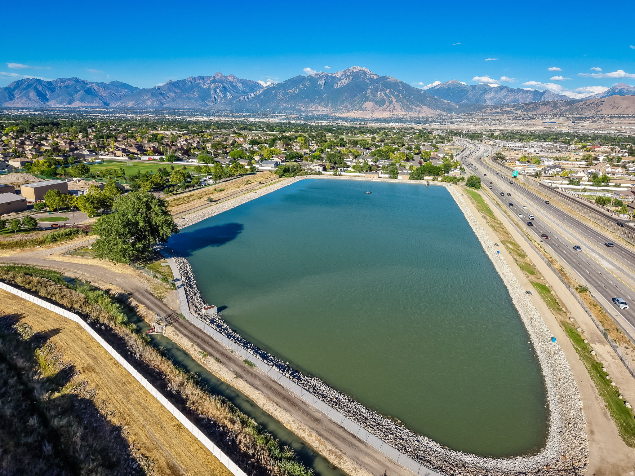 ROSE CREEK CROSSING TOWNHOMES - Residential