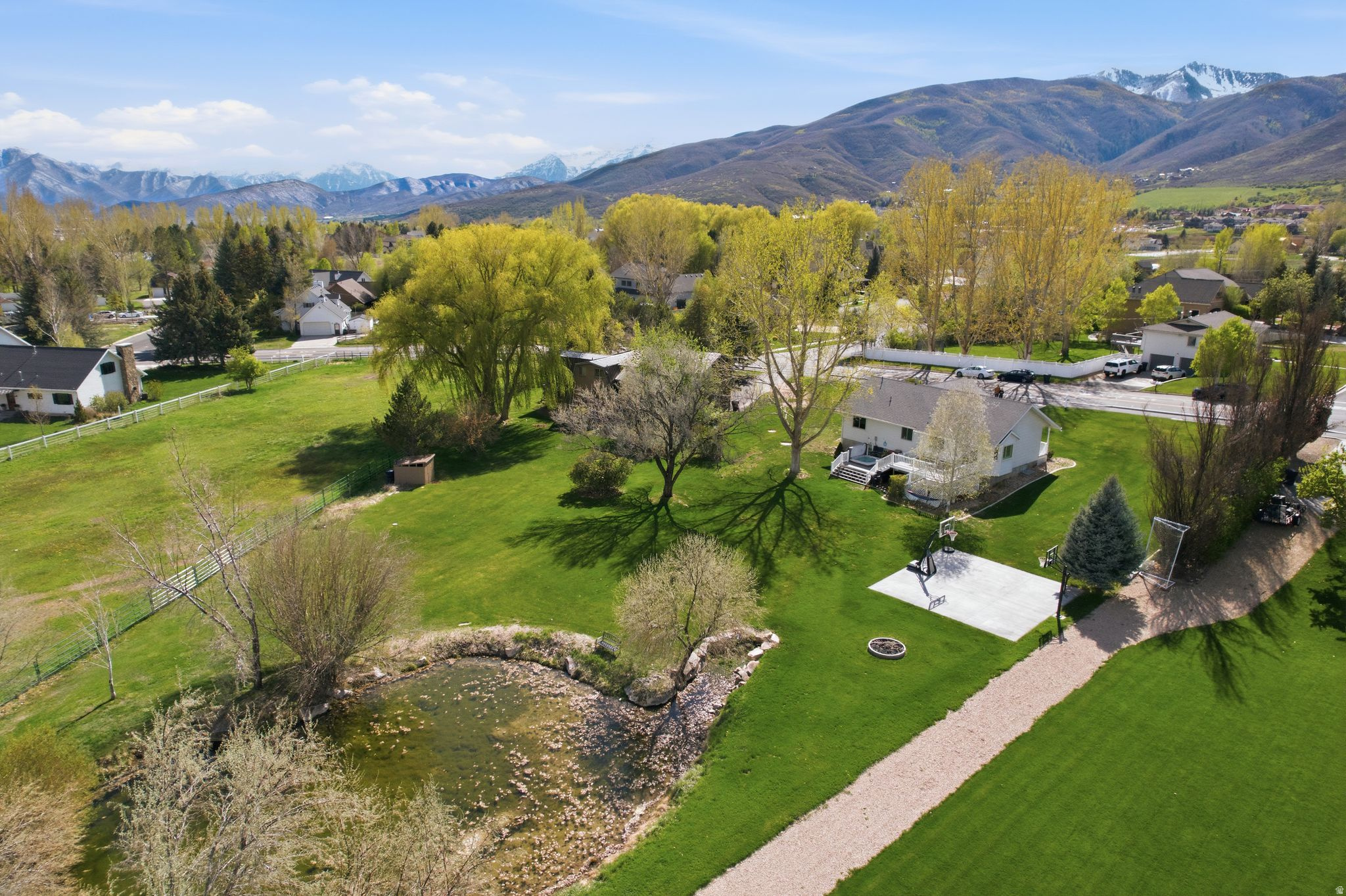 MIDWAY FARMS - Residential