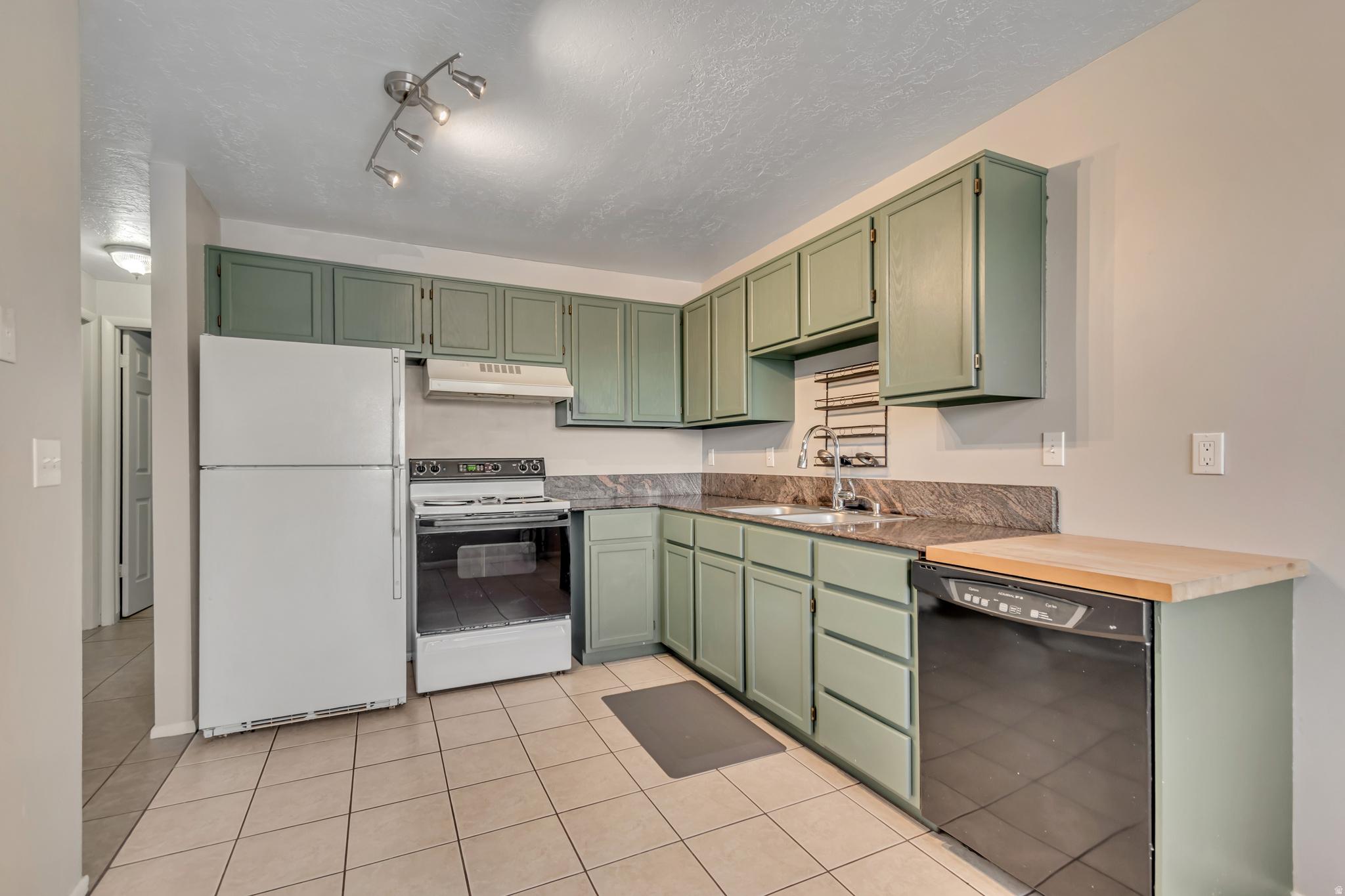 Huge Price Reduction  Now Under $250,000! An excellent opportunity for both owner-occupants and investors alike-with its affordable price point, low-maintenance living, and desirable location, this property has strong rental appeal and could make a great addition to an investment portfolio. Incredible value in today's market! This move-in ready home is nestled in a quiet, well-maintained neighborhood and includes all appliances-washer and dryer included. Enjoy granite countertops in the kitchen and a beautifully remodeled bathroom with modern finishes. Conveniently located near shopping, schools, dining, and freeway access for an easy commute. Plus, the HOA covers water, sewer, and garbage, helping keep monthly expenses simple..  Vacant, easy to show, and ready for its next owner-don't miss this opportunity!