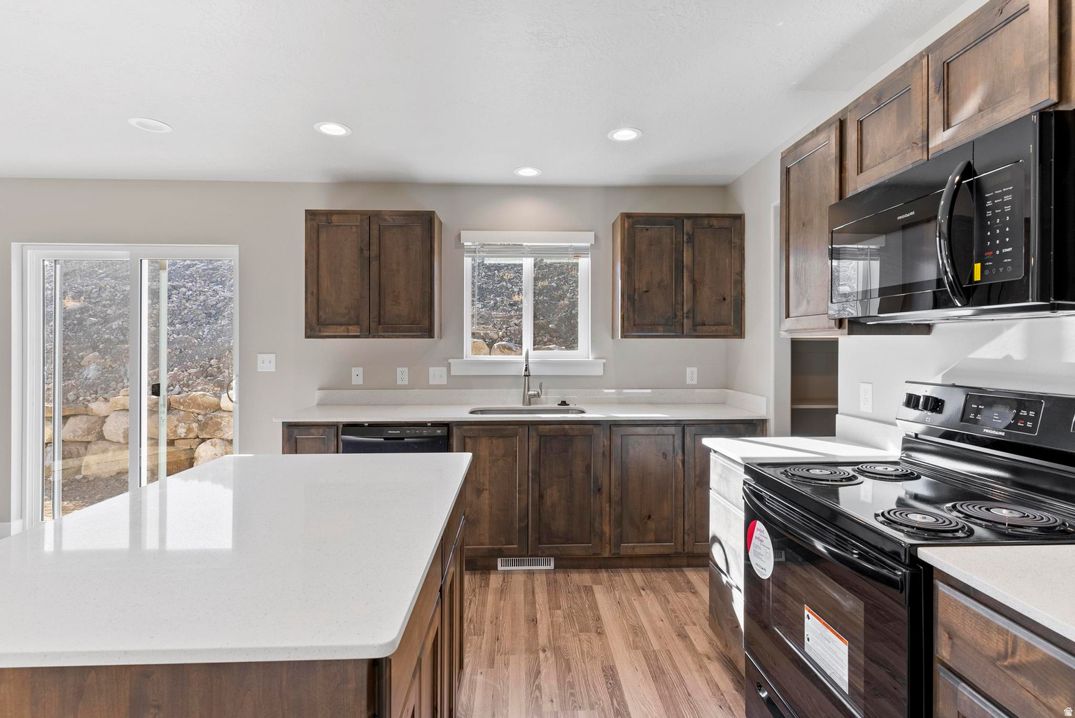 MAPLE MOUNTAIN - Residential