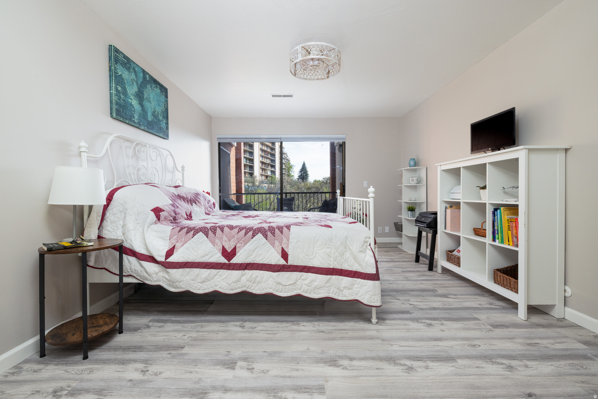 DONNER CREST CONDOS - Residential