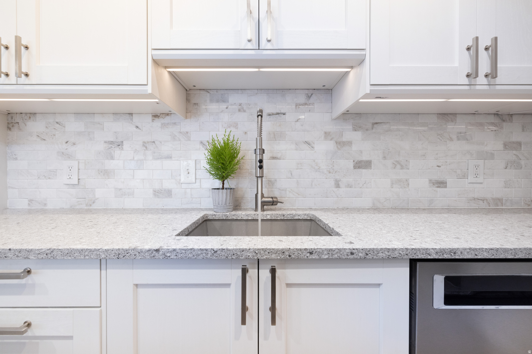 DONNER CREST CONDOS - Residential