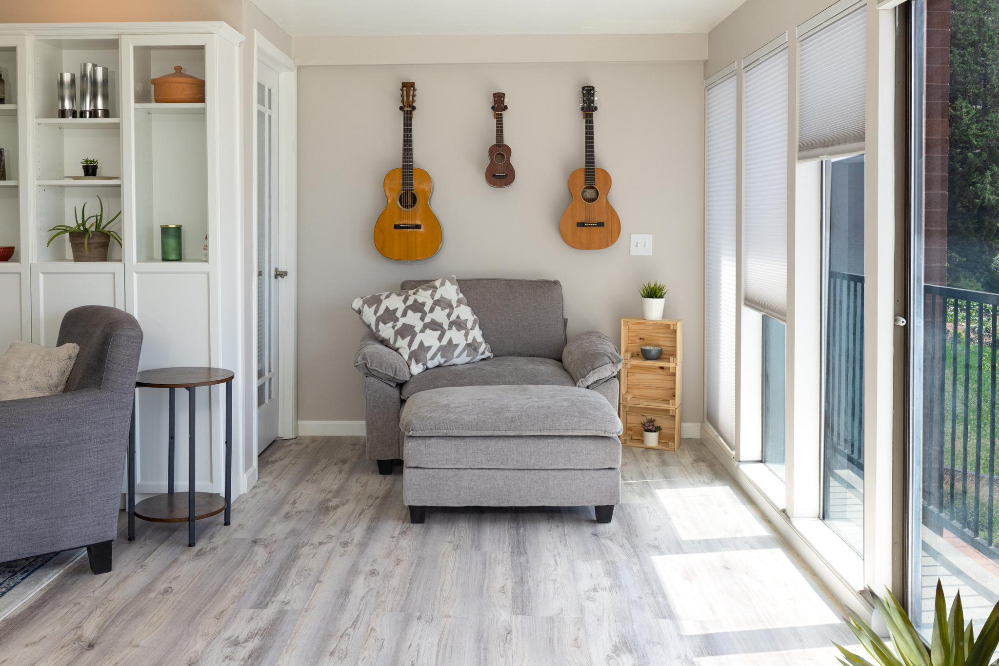 DONNER CREST CONDOS - Residential