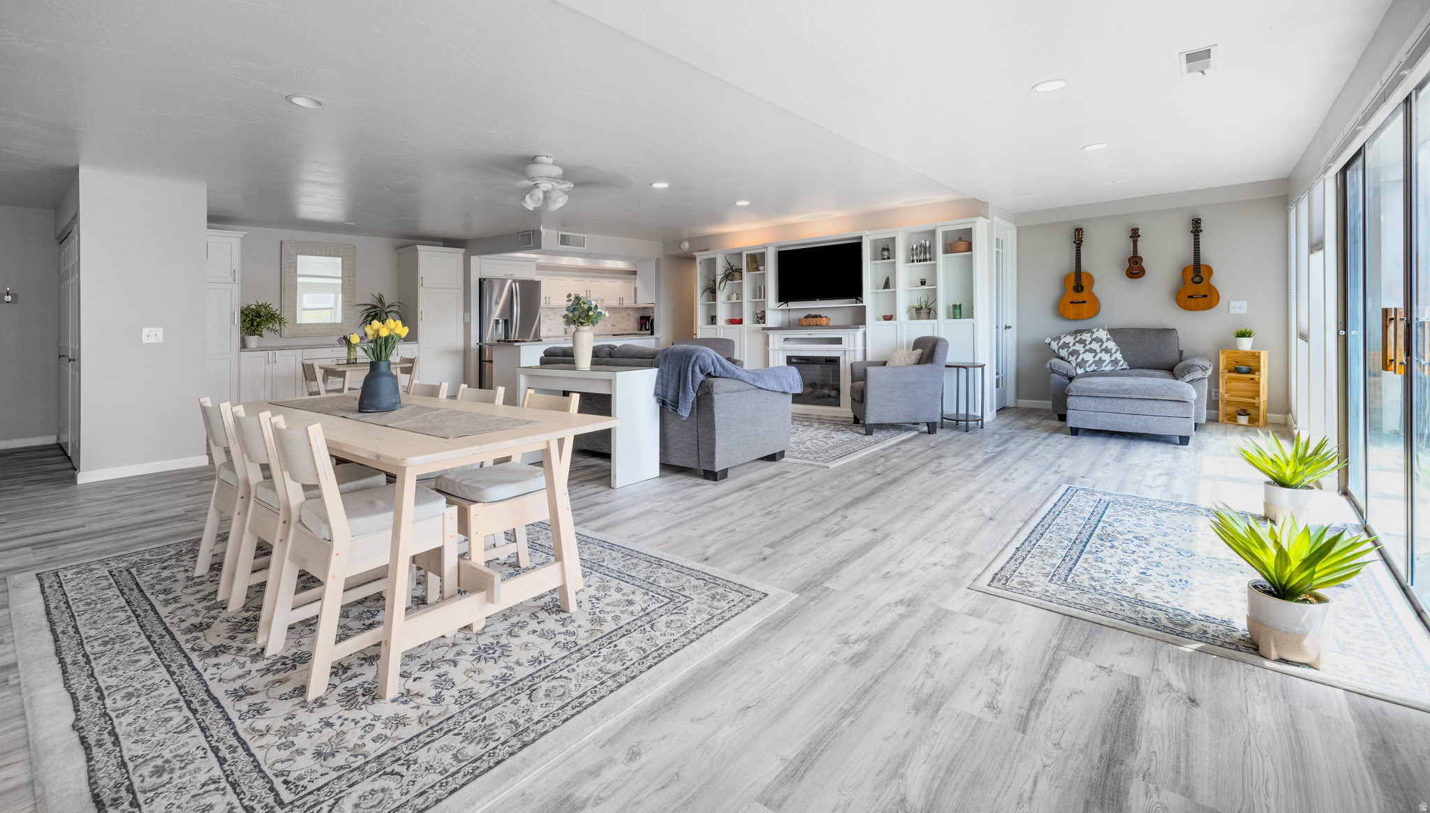 DONNER CREST CONDOS - Residential