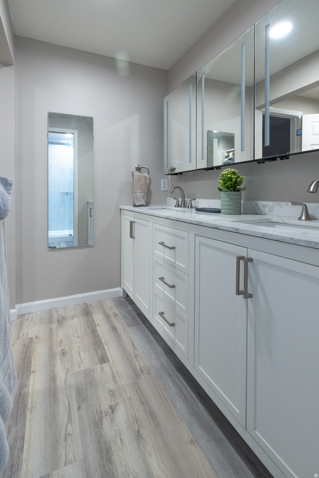 DONNER CREST CONDOS - Residential
