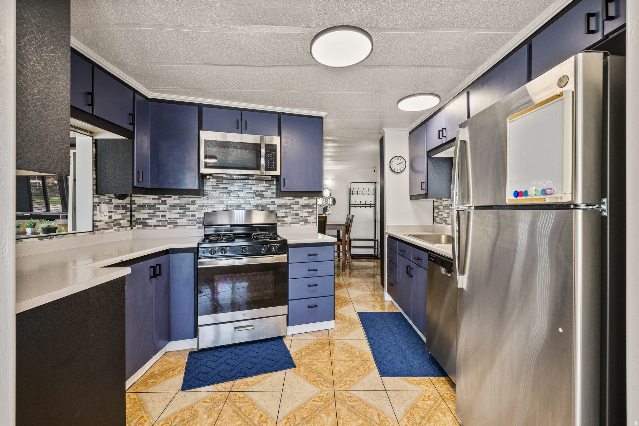 CAMELOT - Residential