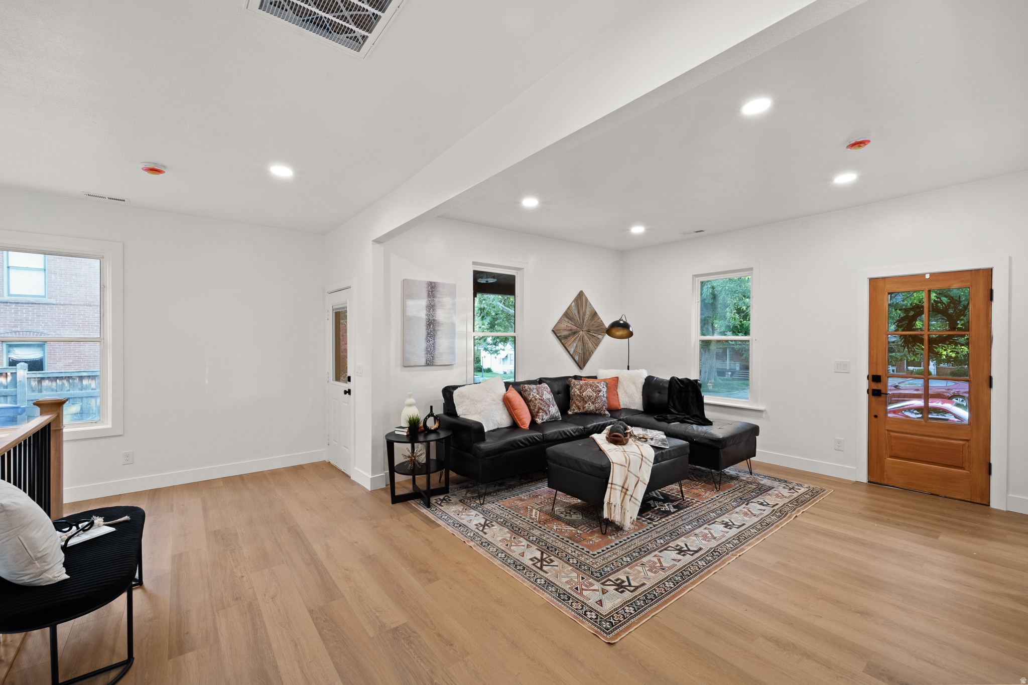 AVENUES - Residential