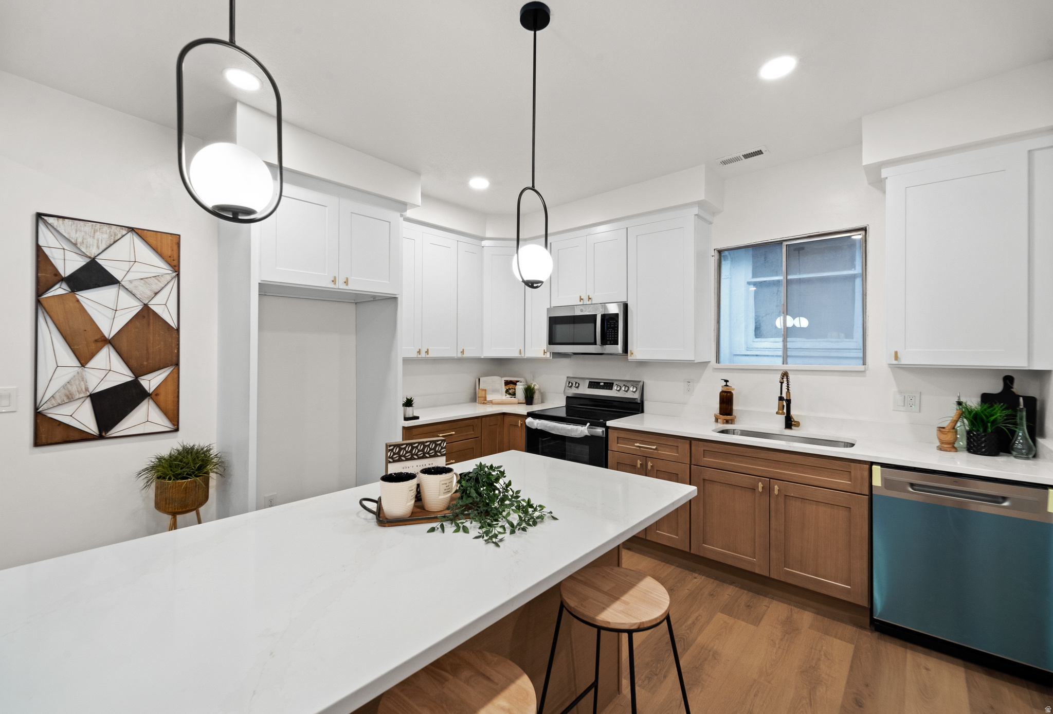 AVENUES - Residential