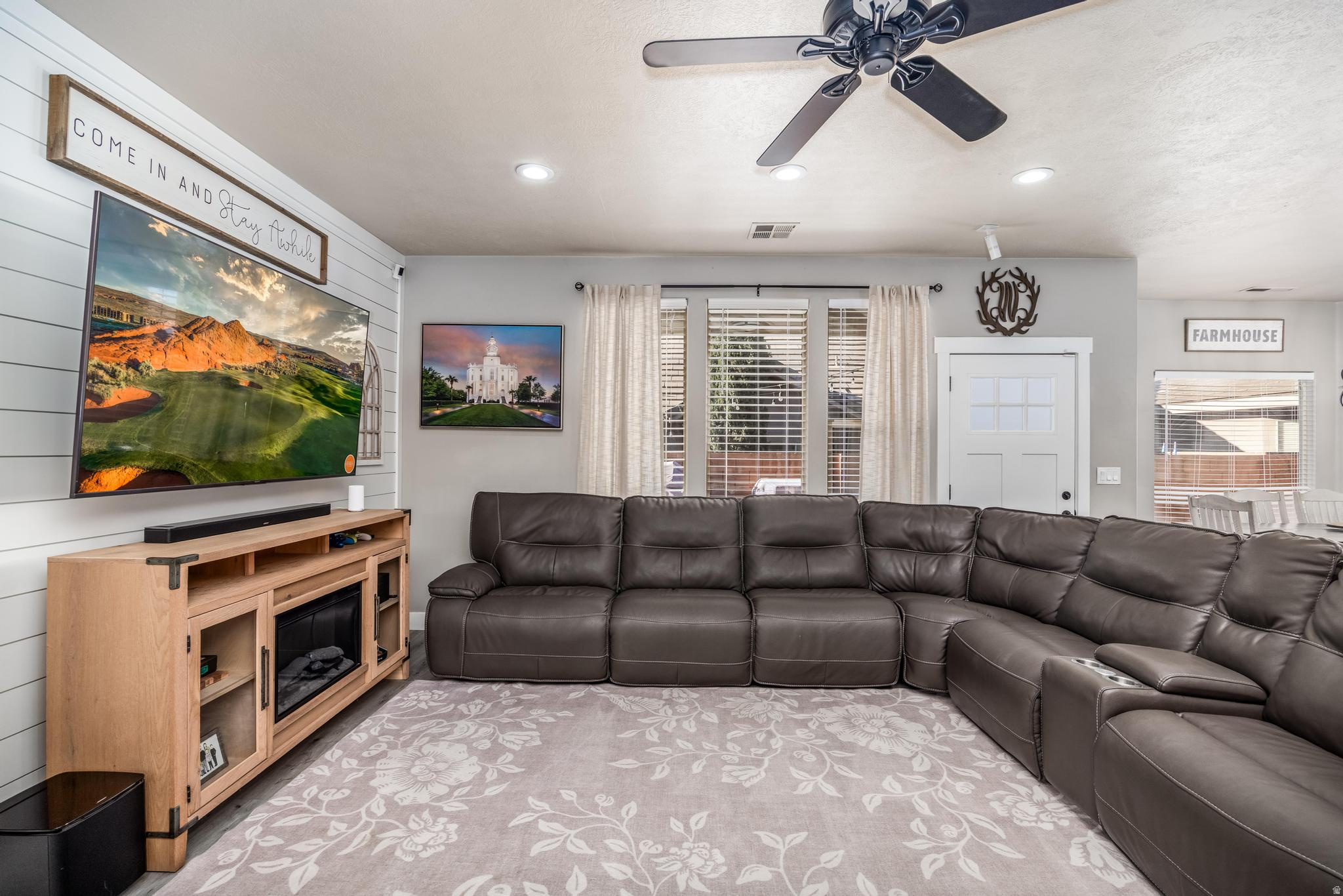 CORONADO RIDGE PH 1 - Residential