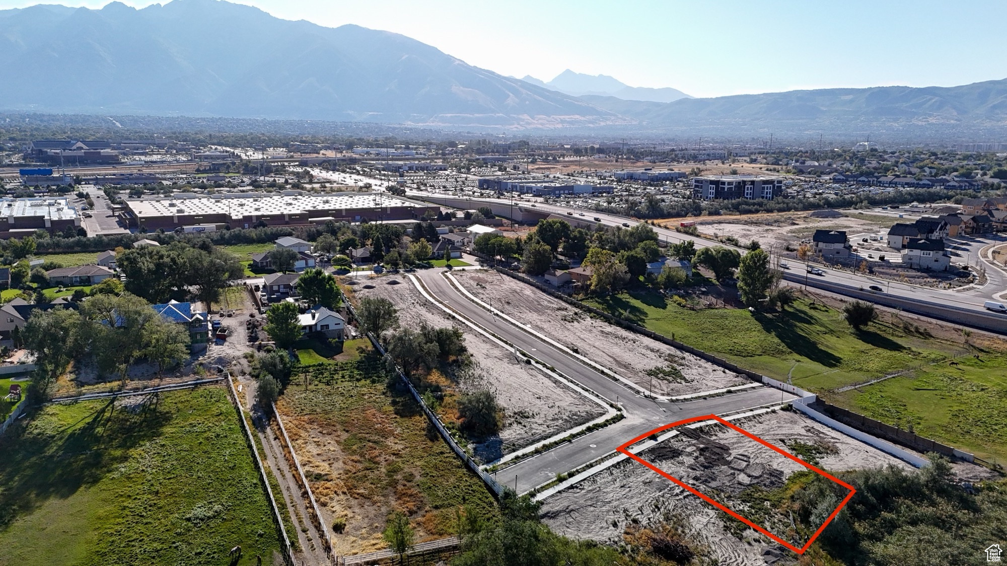 Welcome to the new luxury community, Haven Hills at South Jordan. This community is conveniently located right off of 11400 S & 400 W, within a few minutes from I-15, Scheels, Shopping Malls, Biking Trails, Fitness Centers & much more! The featured lot is lot # 5, which is a 0.49 acre lot! This lot backs up against Willow Creek which offers privacy away from immediate back yard neighbors. Home can be built with a walkout basement.