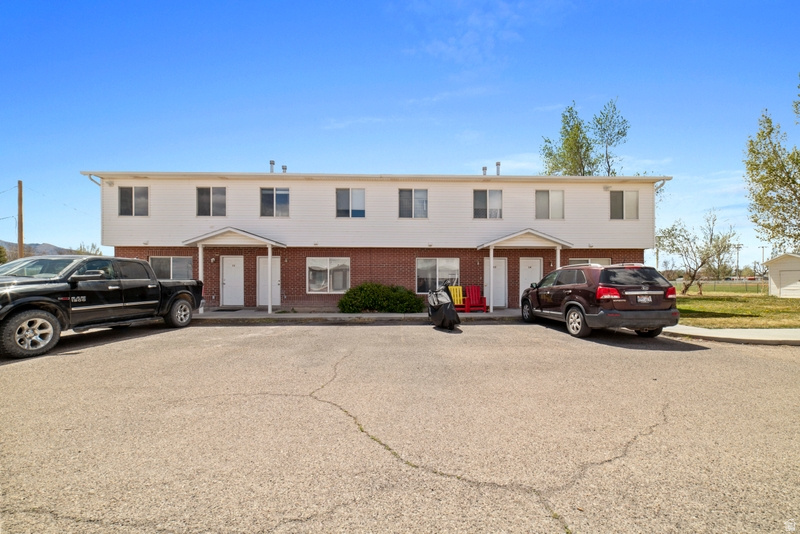 TIPPETTS TOWNHOMES - Residential
