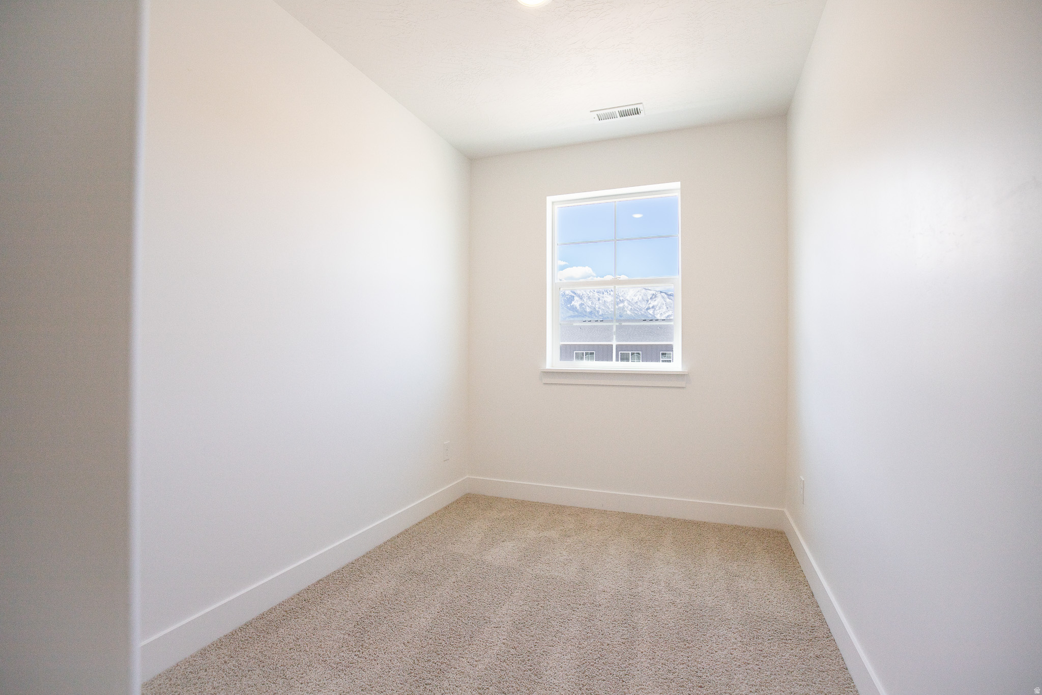 SALEM FIELDS - Residential