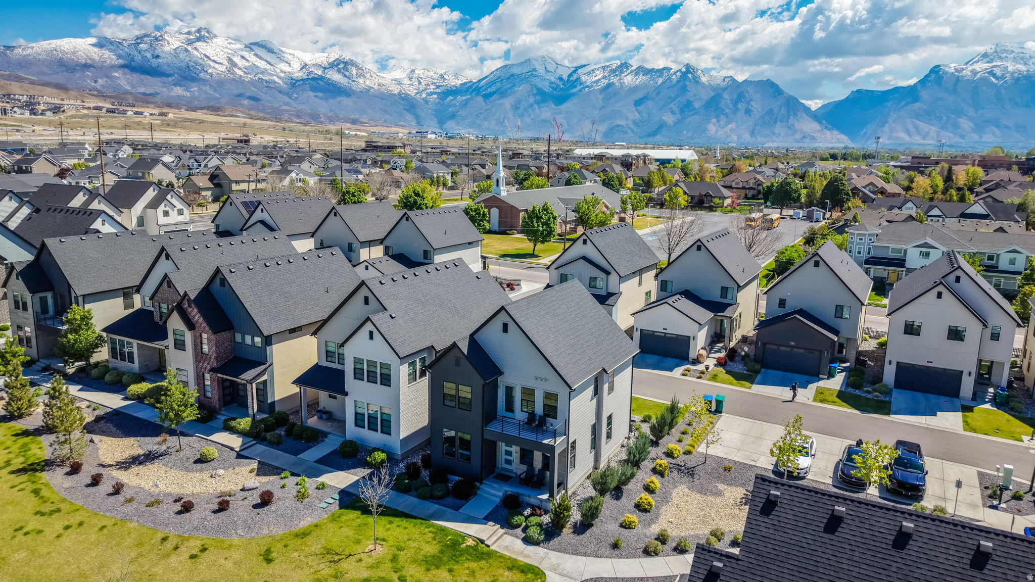 PARKVIEW COTTAGES 127R - Residential