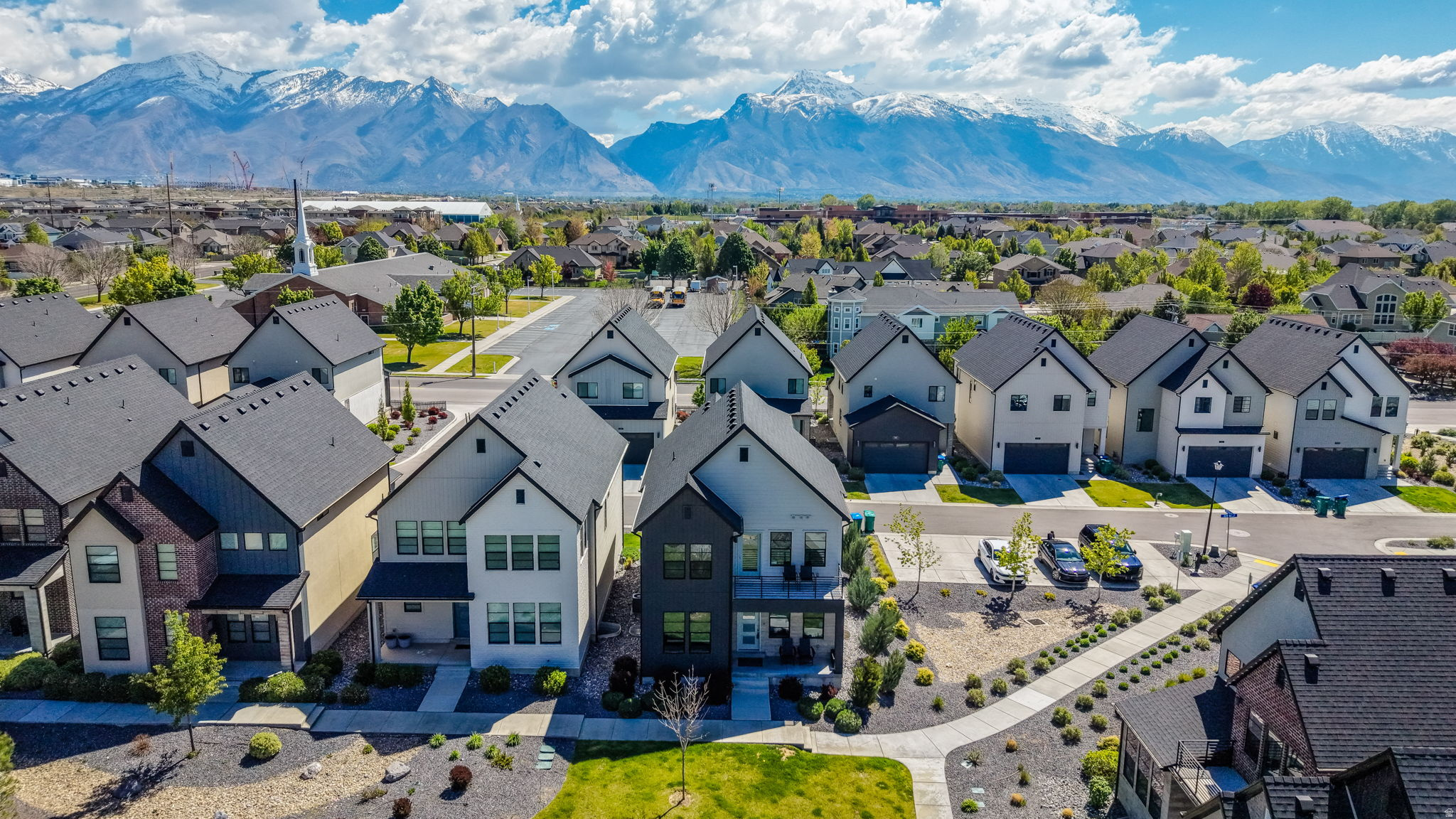 PARKVIEW COTTAGES 127R - Residential